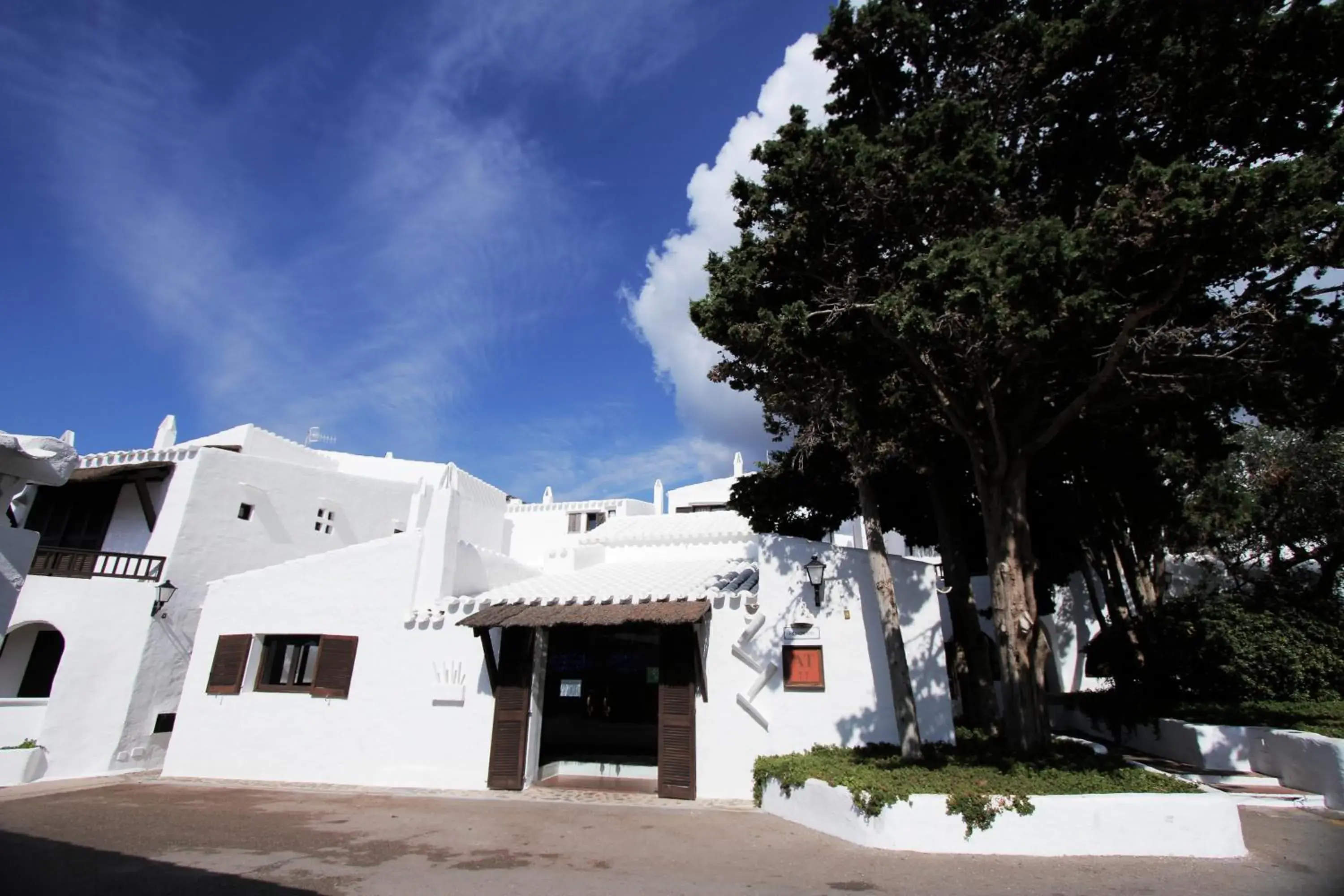 Facade/entrance in Binivell Park - Caliu Apartments Facade/entrance in Binivell Park - Caliu Apartments