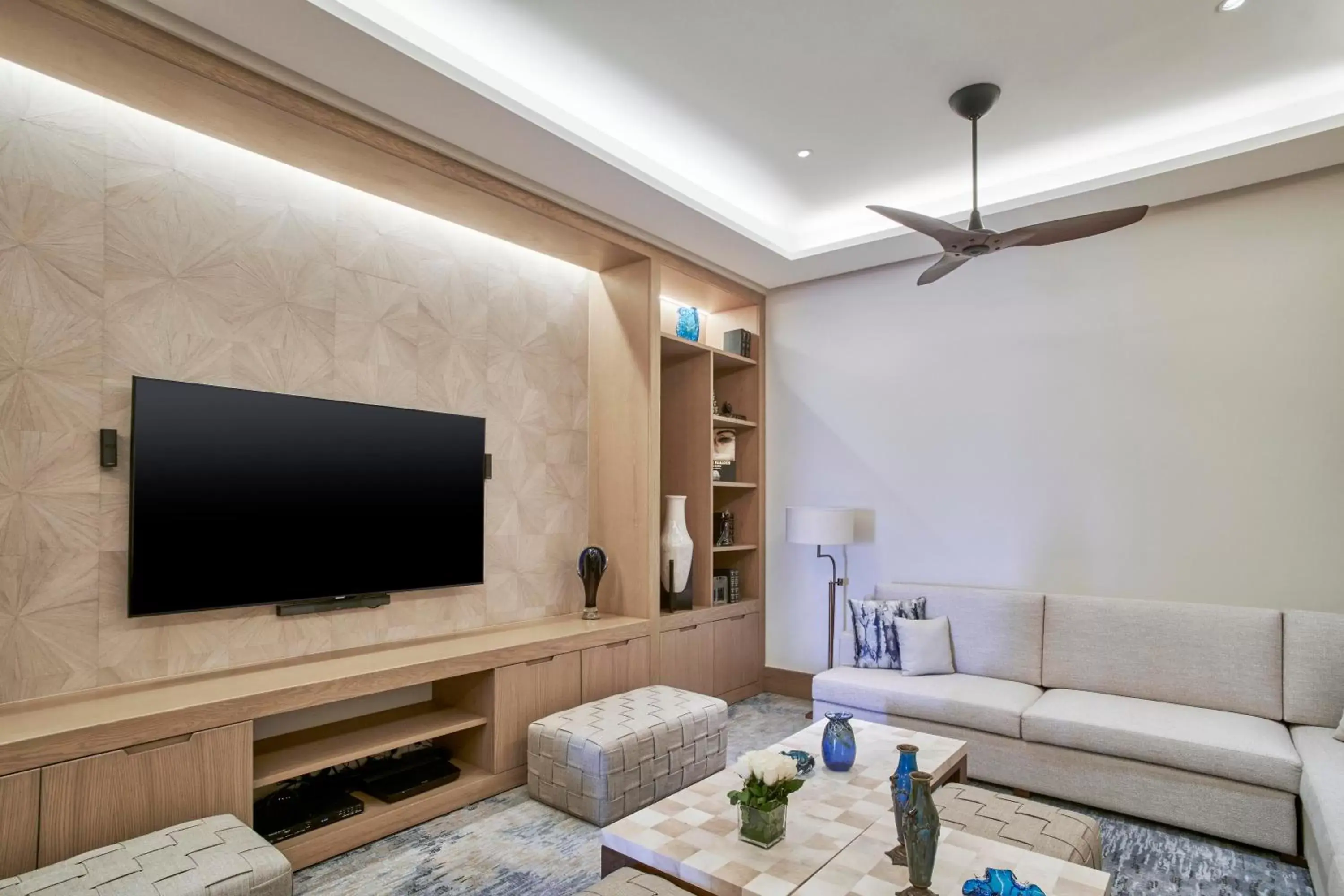 Communal lounge/ TV room, Seating Area in Four Seasons Resort Sharm El Sheikh