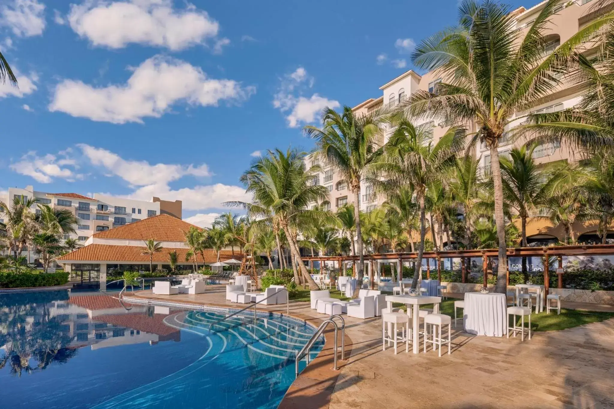 Meeting/conference room, Swimming Pool in Fiesta Americana Condesa Cancun - All Inclusive