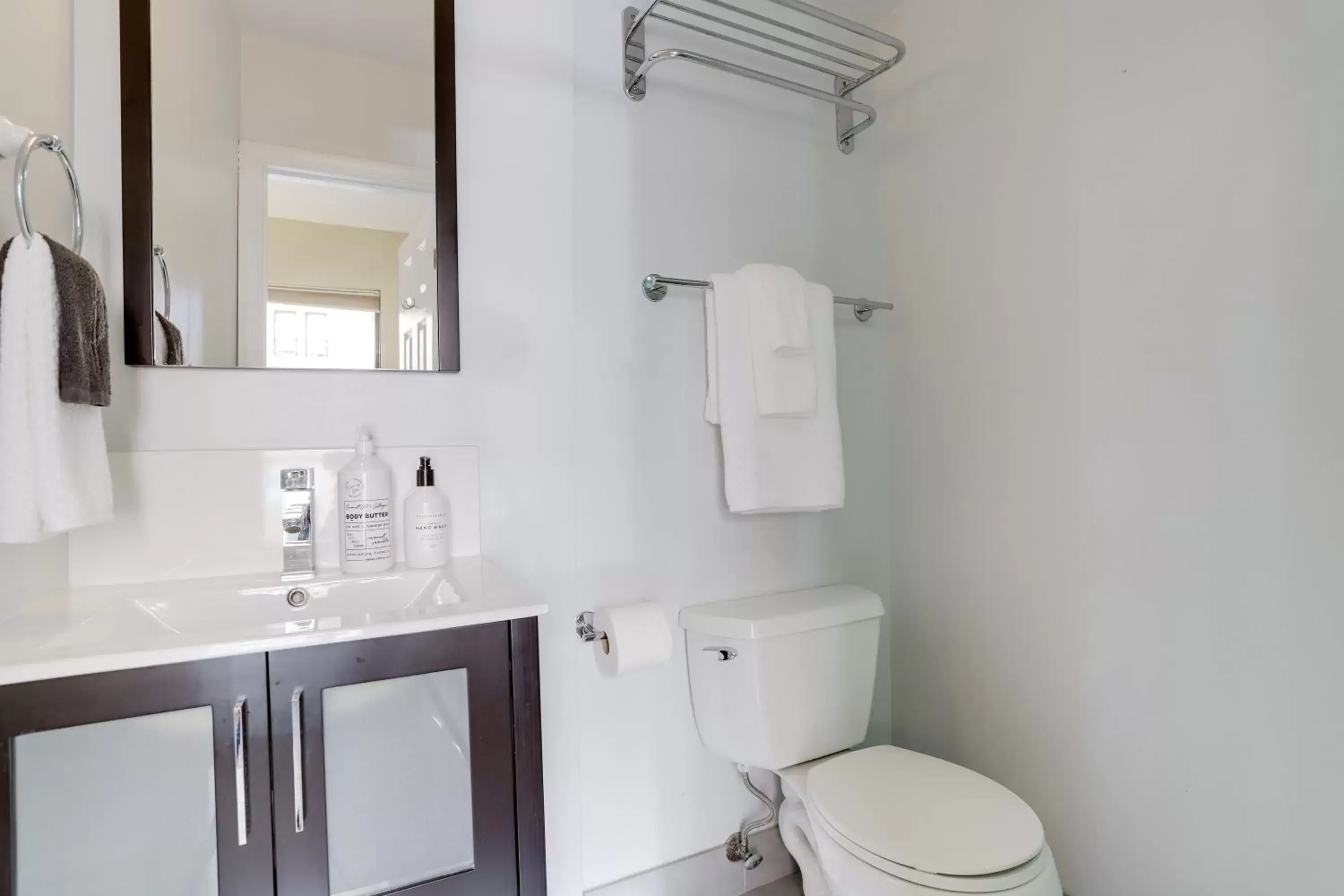 Bathroom in Sojourn at DuPont Place