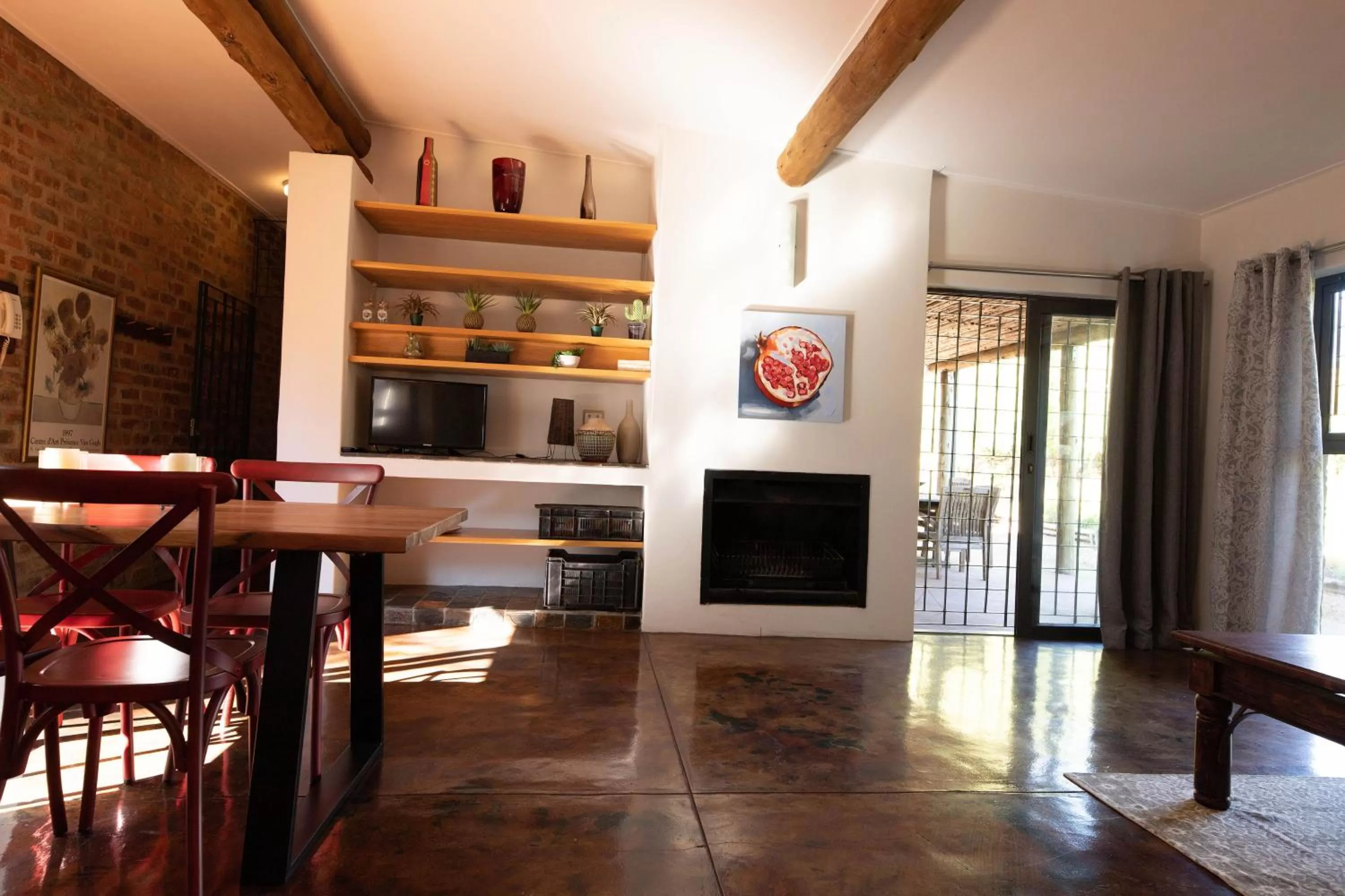 TV and multimedia in Marianne Wine Estate