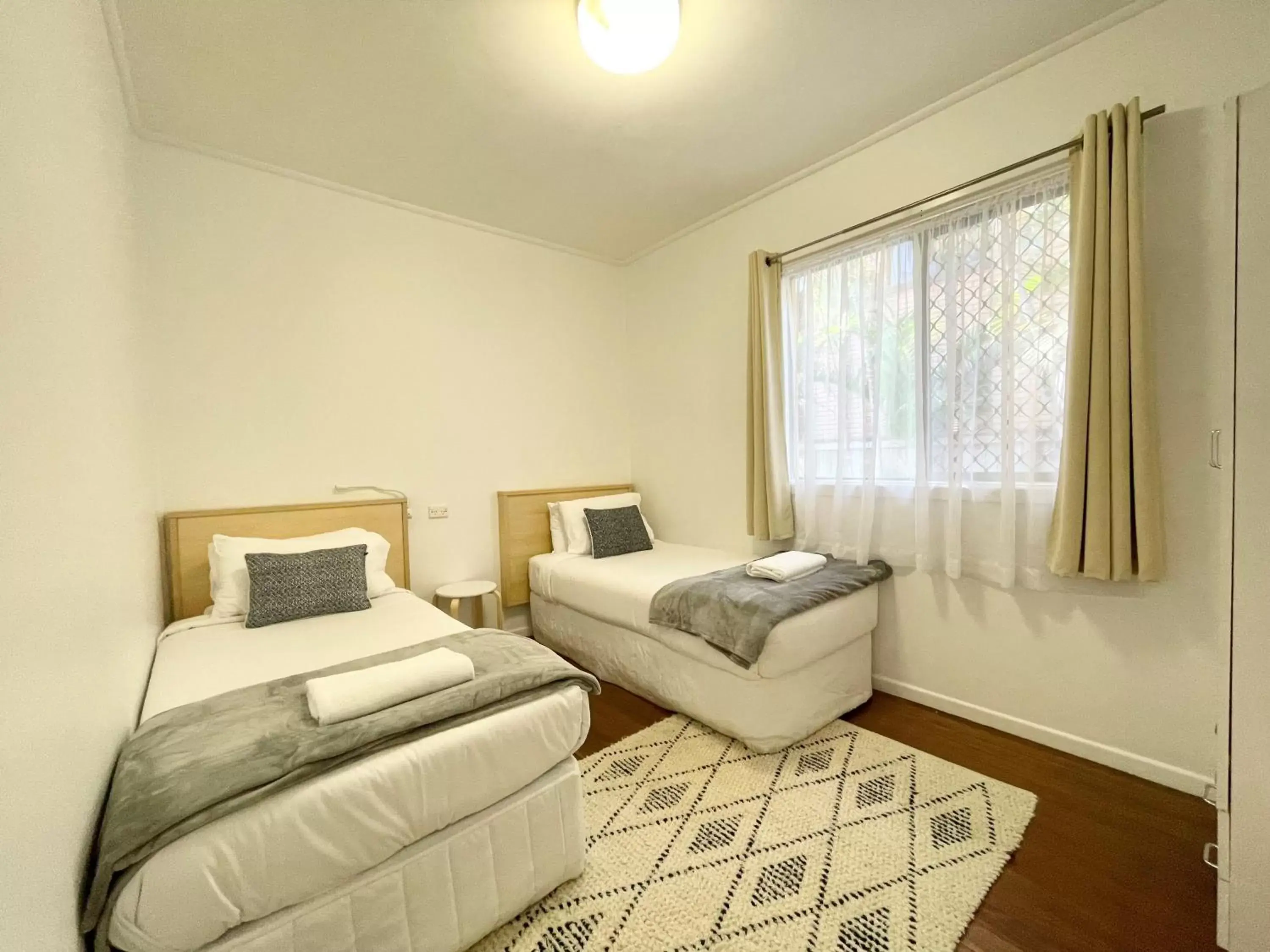 Bed in Ocean Park Motel & Holiday Apartments