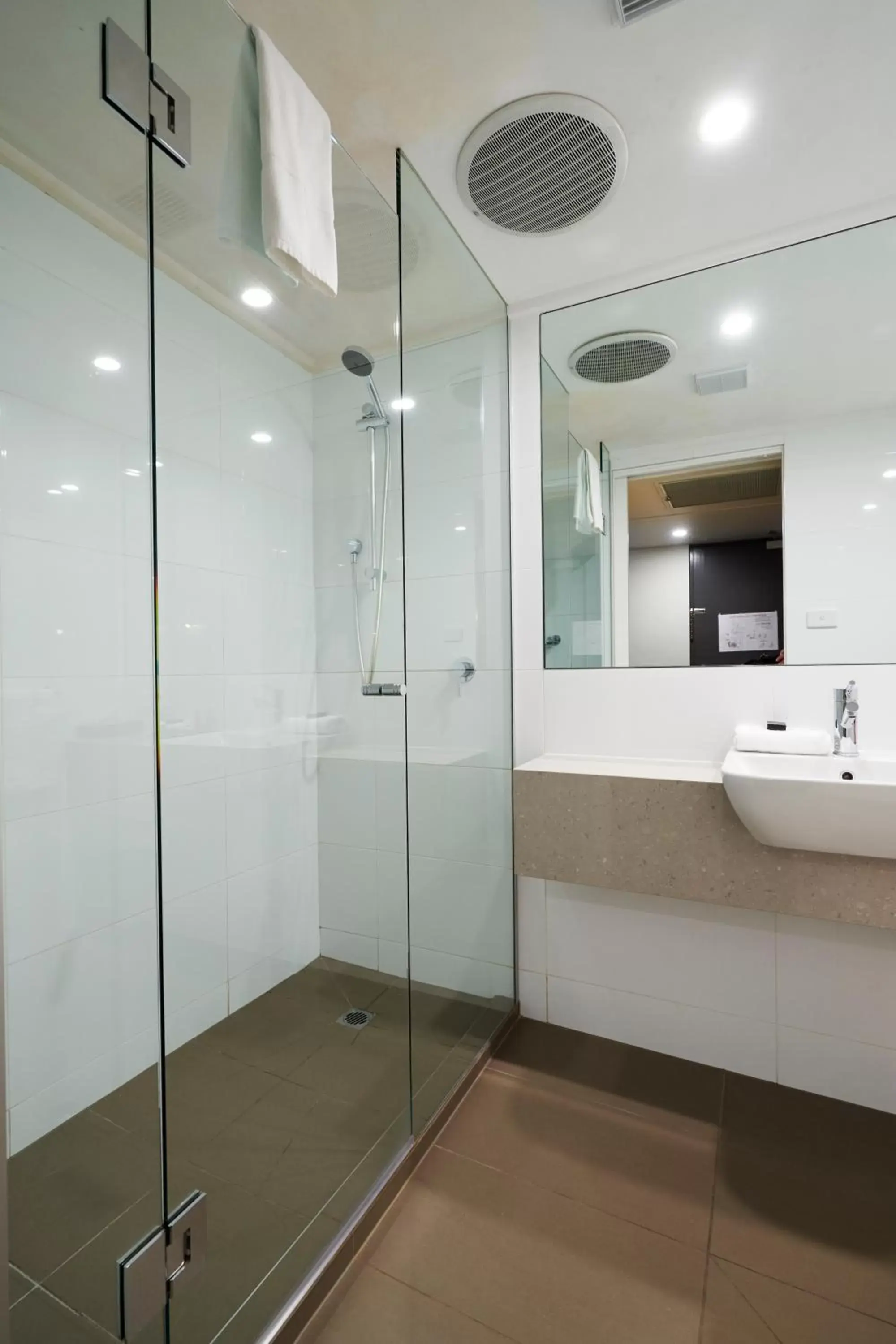 Shower, Bathroom in The Dingley Hotel
