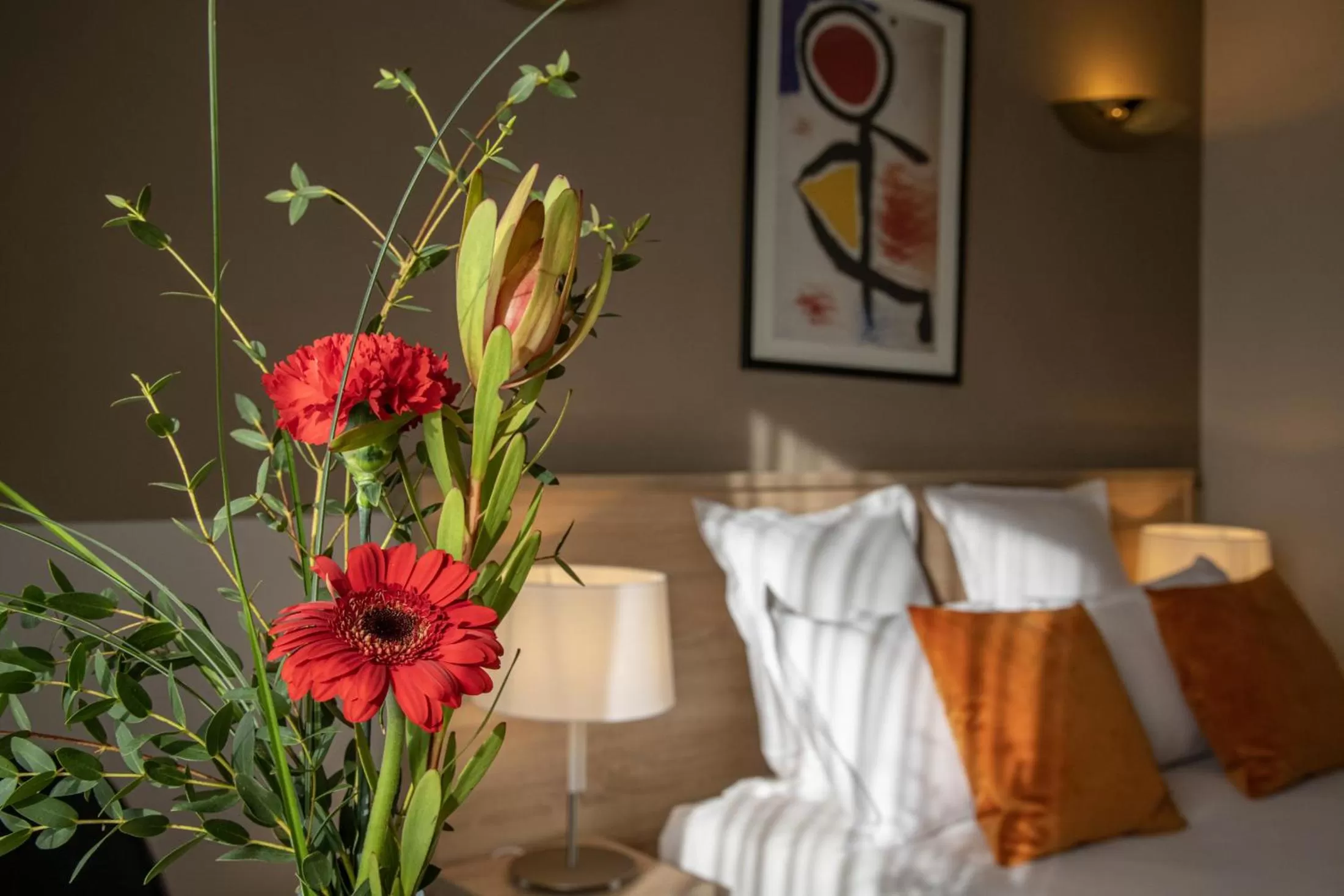 Bedroom in Hotel Amarante Cannes