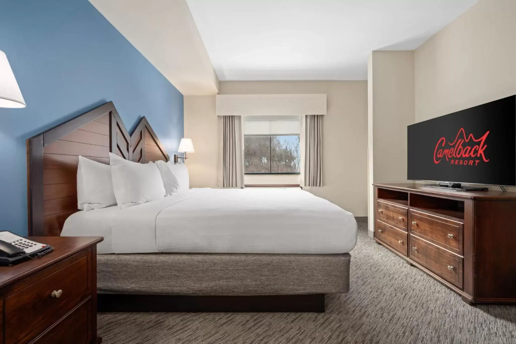 Bed in Camelback Resort Bed in Camelback Resort