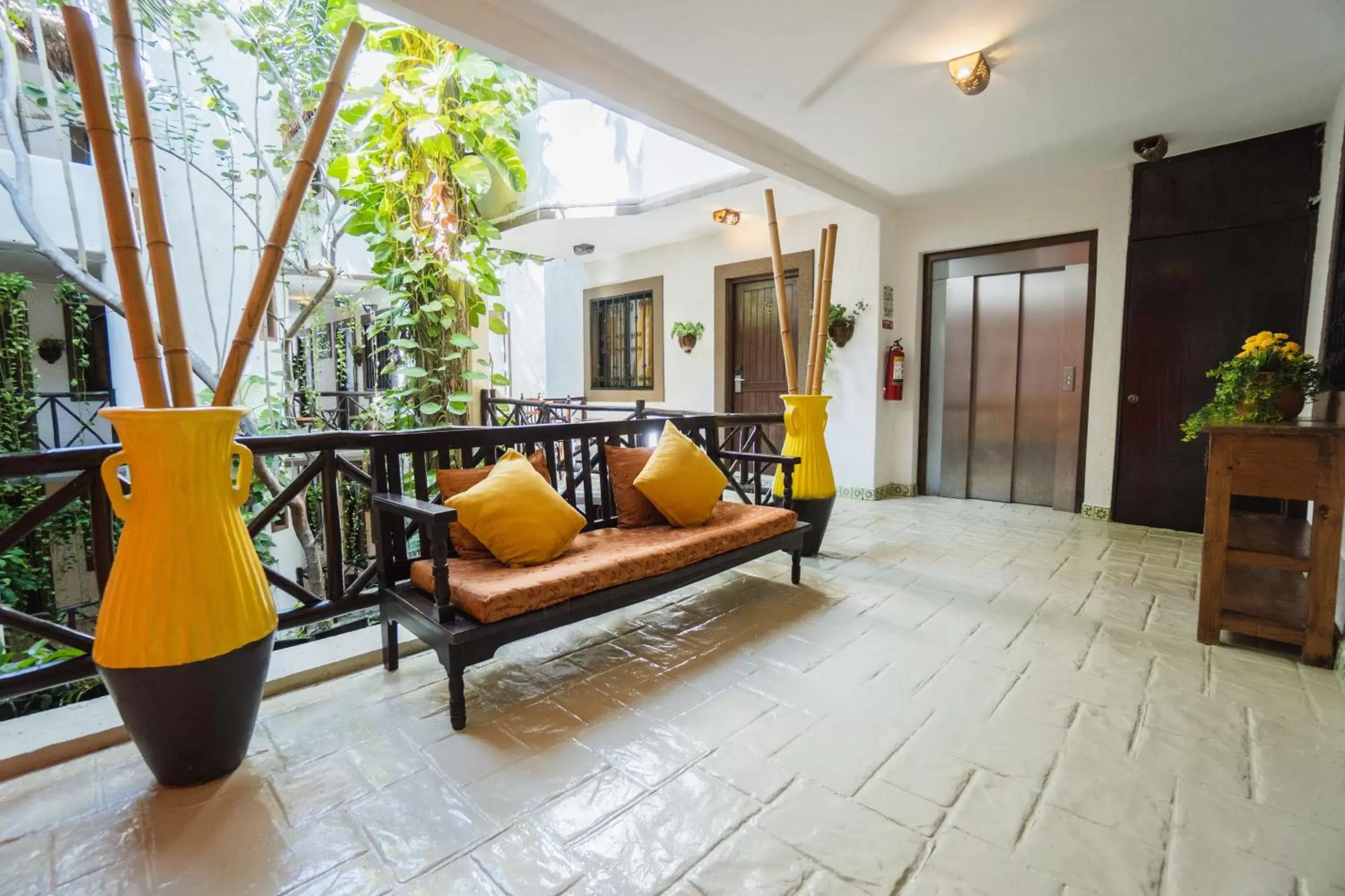 Seating area in Posada Mariposa Boutique Hotel - 5th Avenue