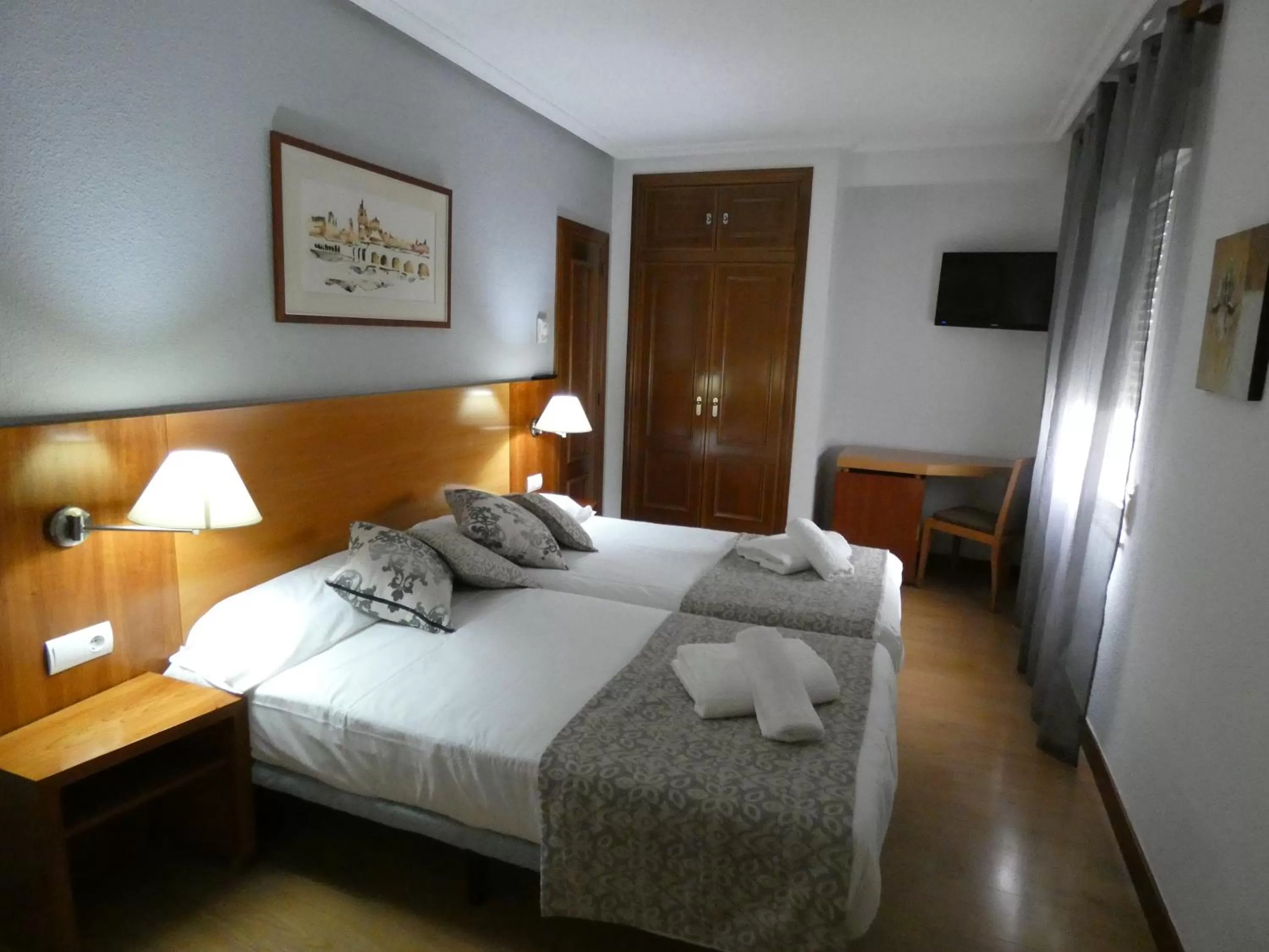 Bed in Hotel Mercado by gaiarooms