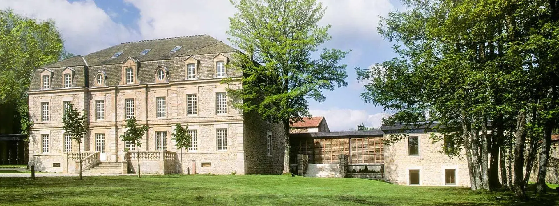 Property Building in Domaine De Barres