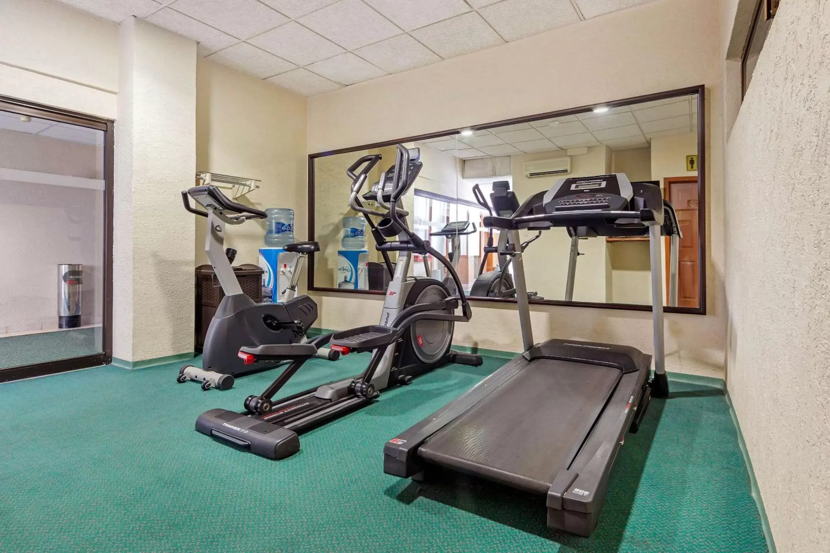 Fitness centre/facilities in Quality Inn Aguascalientes Fitness centre/facilities in Quality Inn Aguascalientes