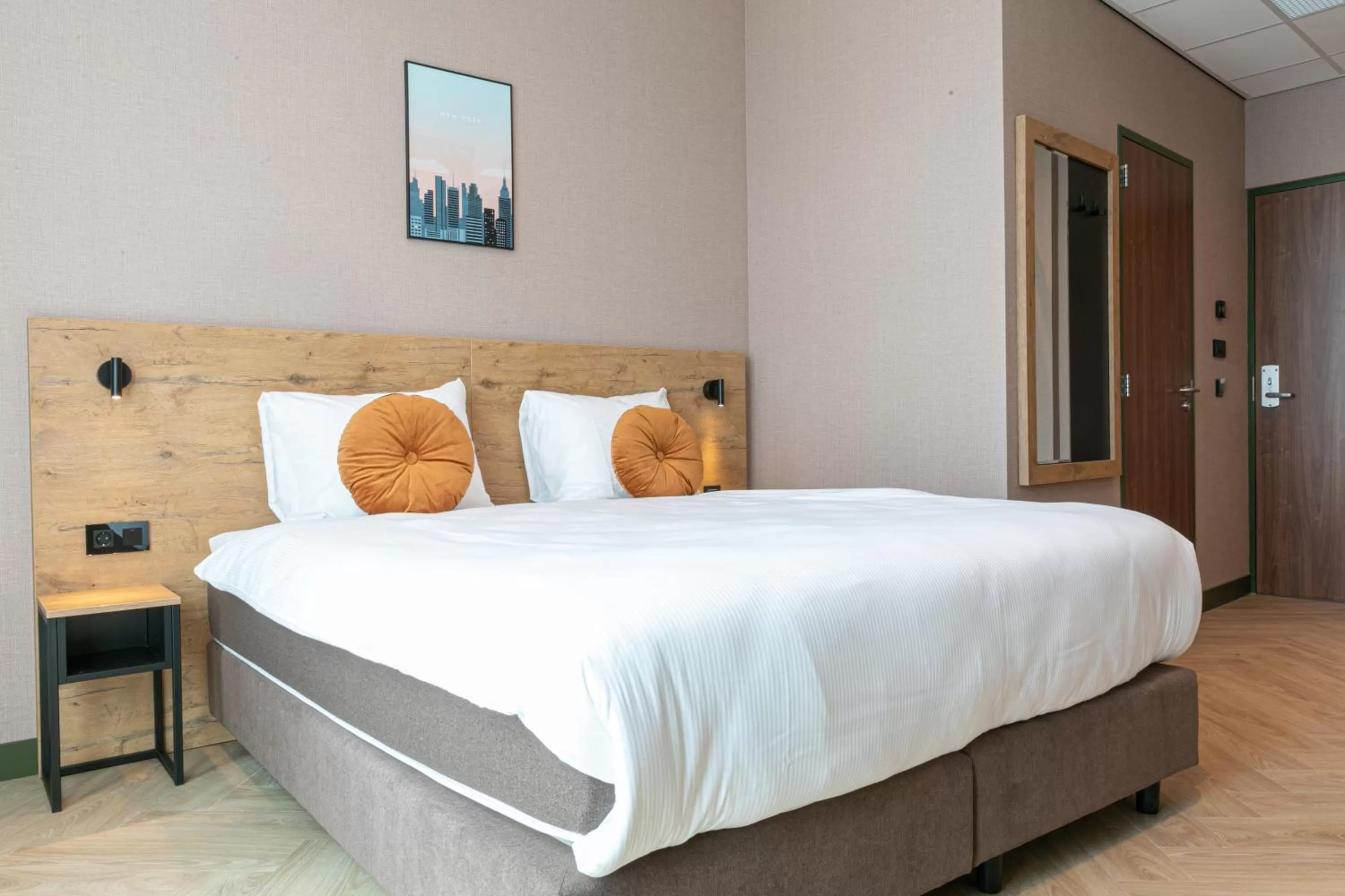 Bedroom, Bed in Distrikt Hotels Amsterdam Zaandam