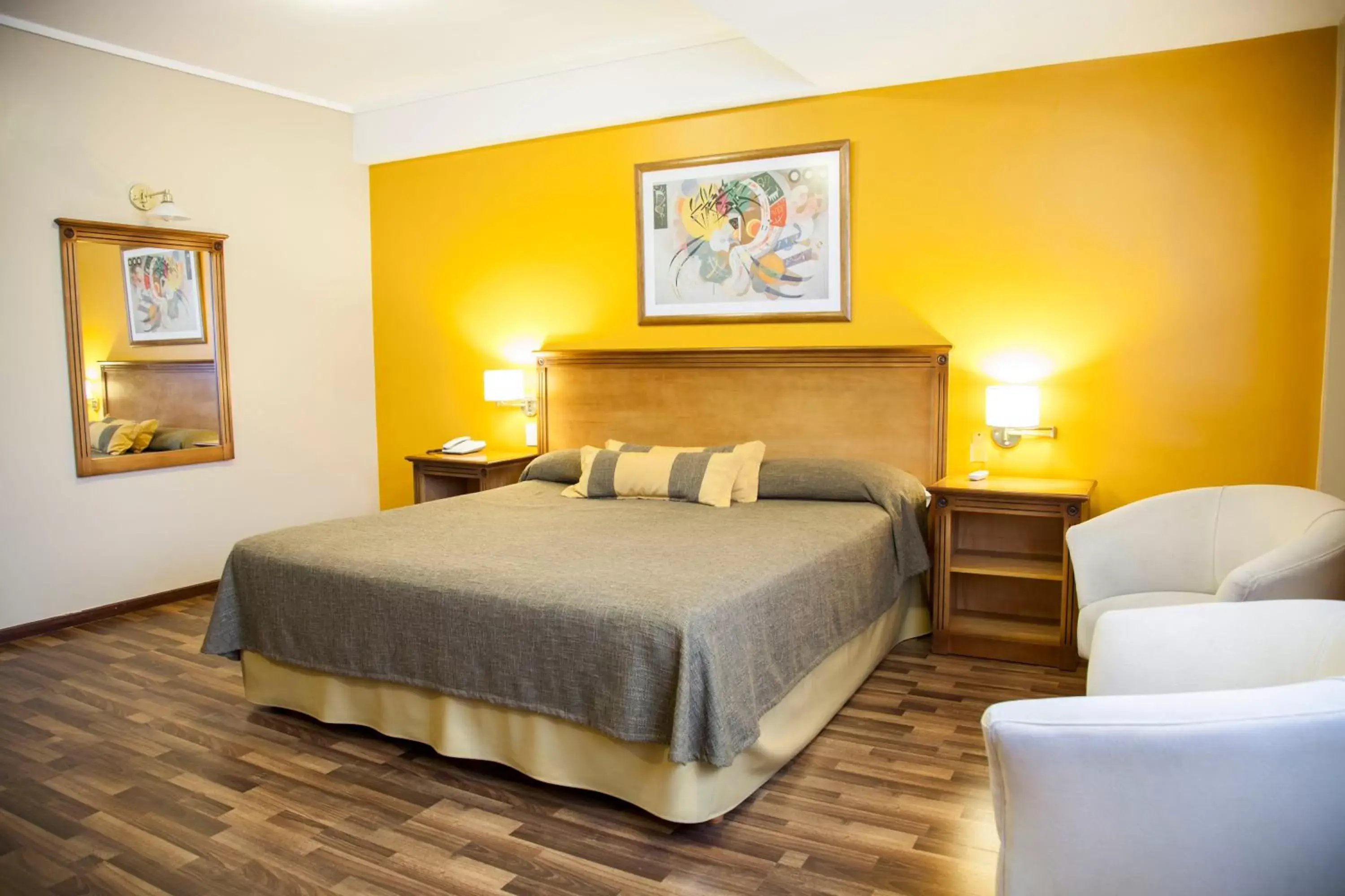 Bedroom, Bed in Tritone Hotel