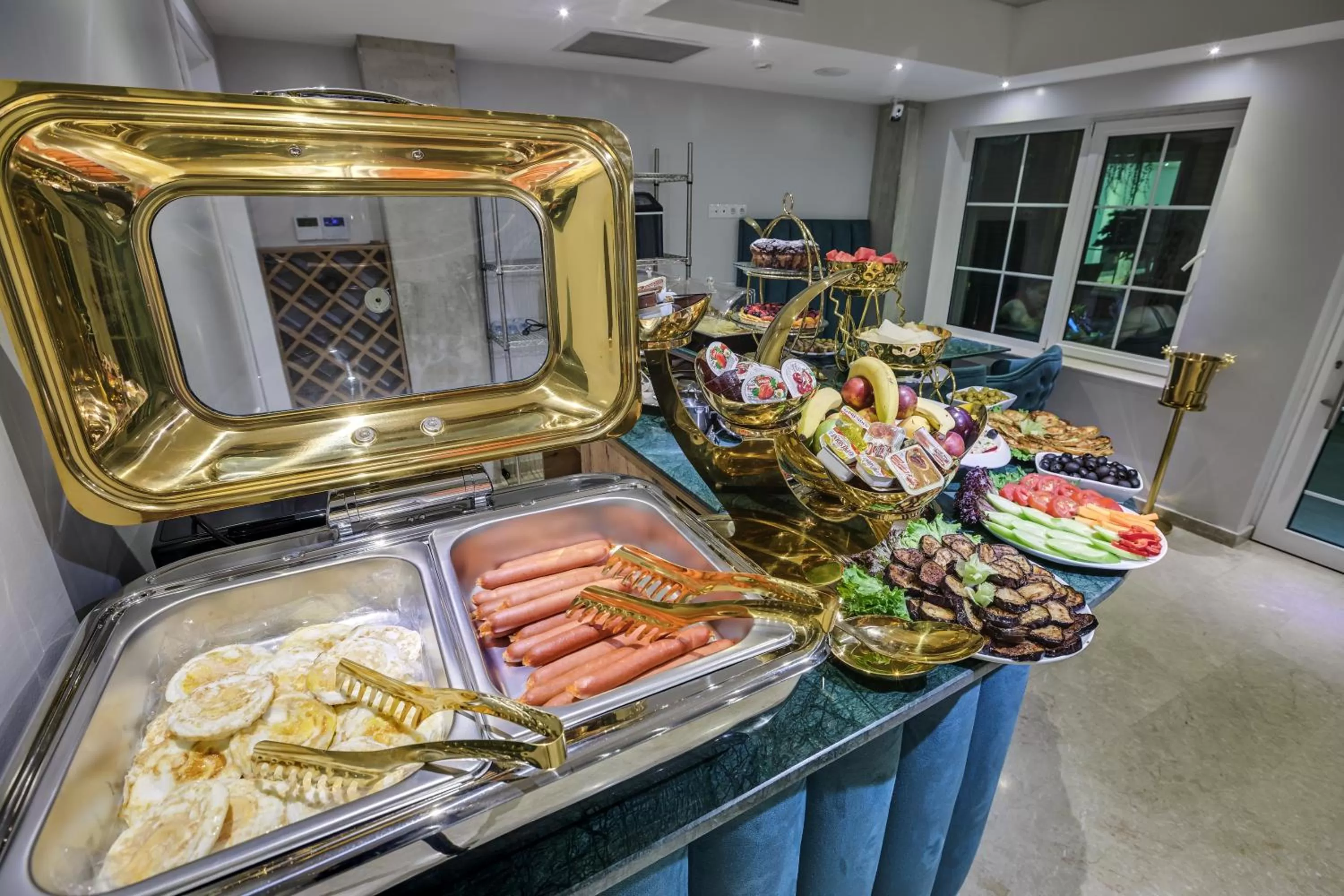 Buffet breakfast in Mit Hotel Tbilisi