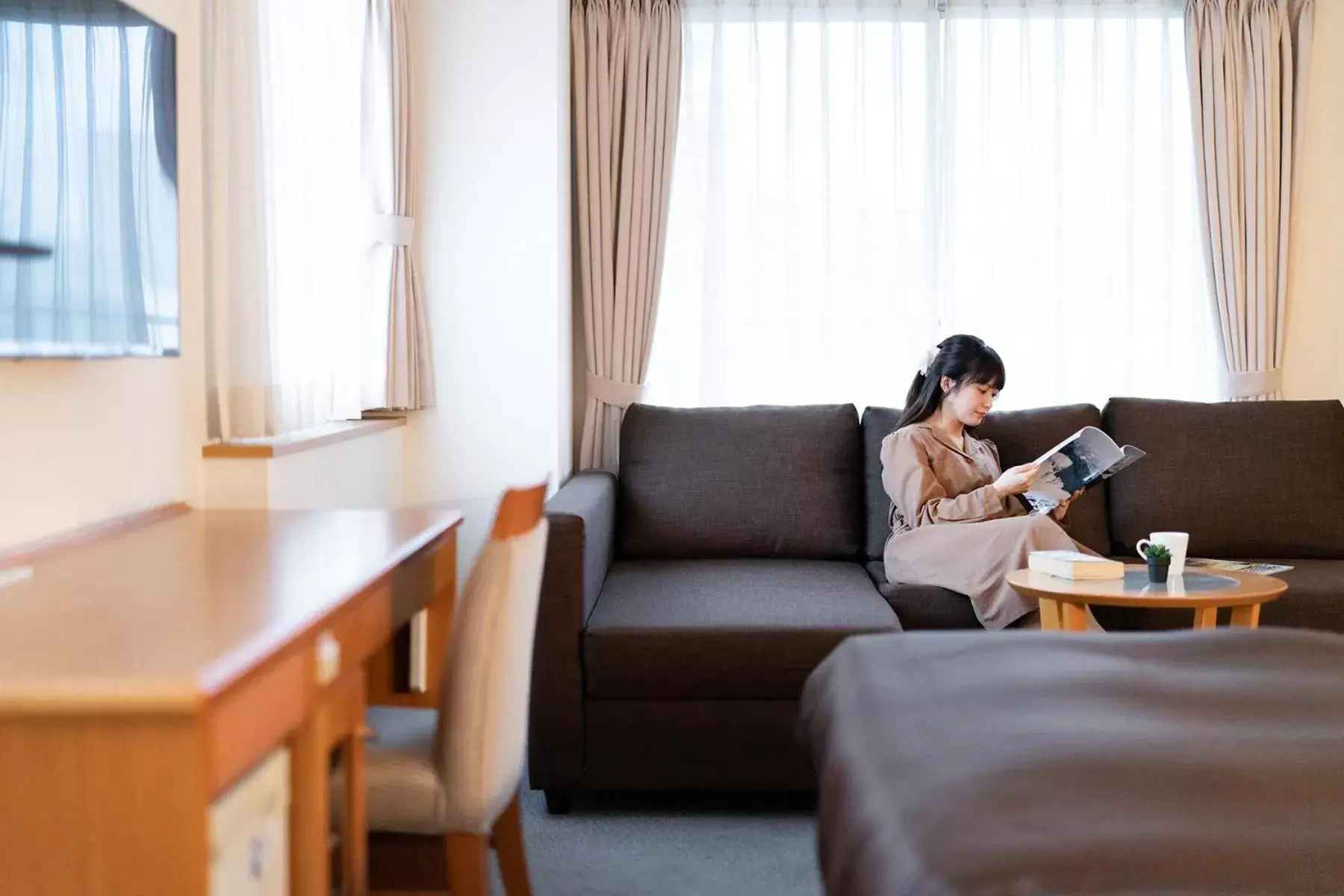Photo of the whole room in The OneFive Osaka Sakaisuji Photo of the whole room in The OneFive Osaka Sakaisuji