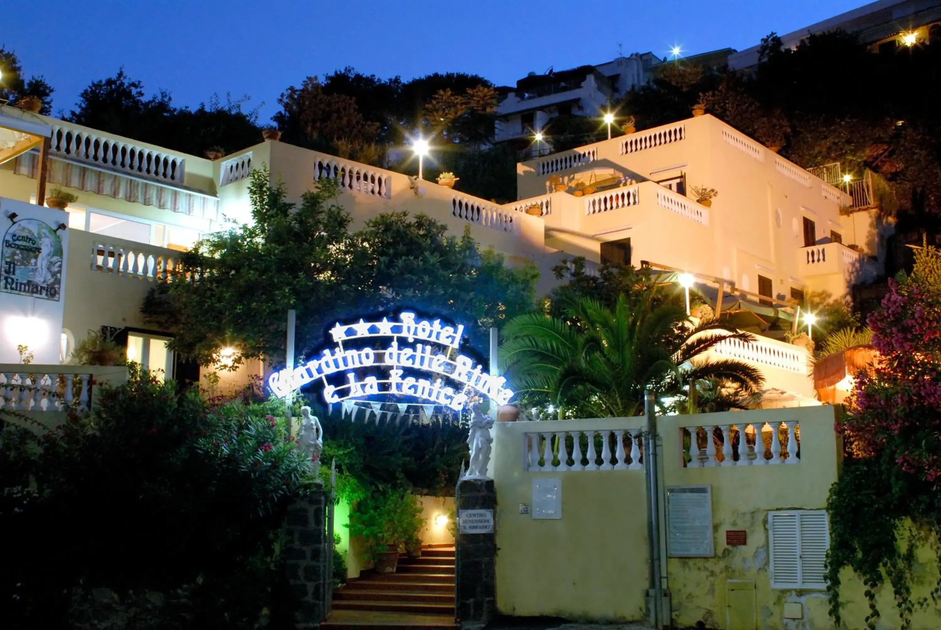 Facade/entrance, Property Building in Hotel Giardino Delle Ninfe E La Fenice