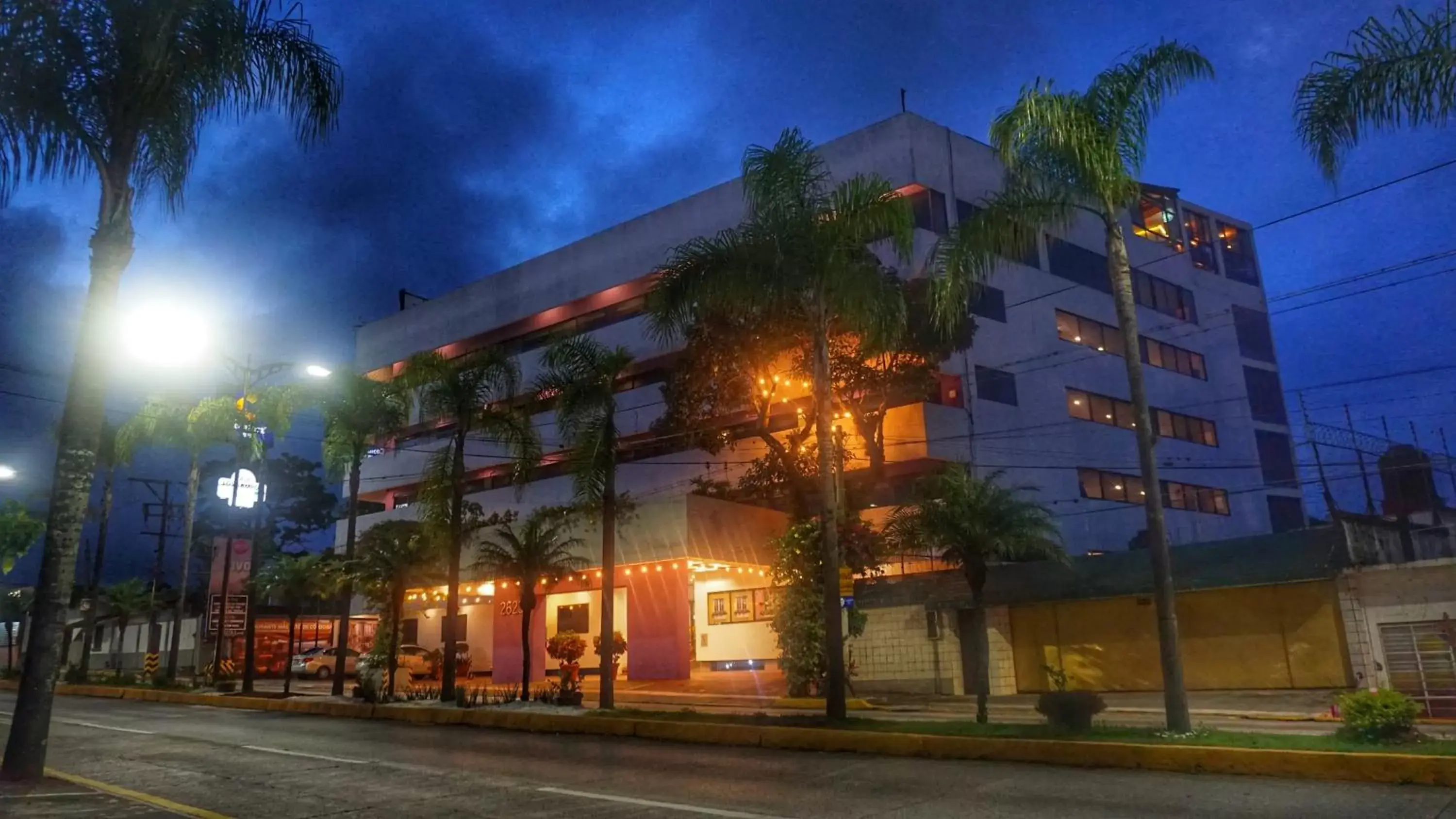 Property building in Comfort Inn Cordoba Property building in Comfort Inn Cordoba