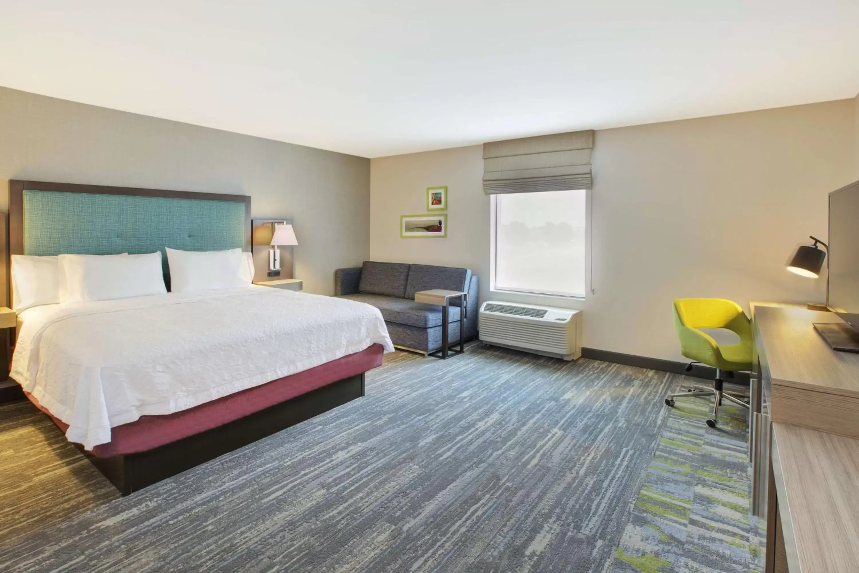 Living room in Hampton Inn & Suites By Hilton, Southwest Sioux Falls