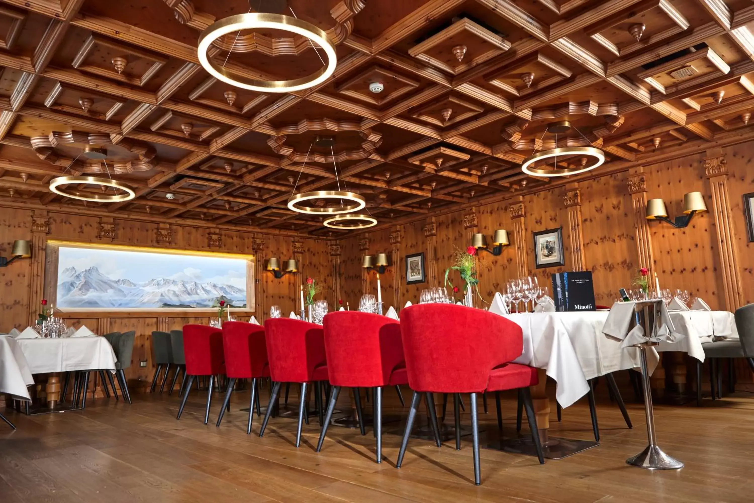 Restaurant/Places to Eat in Hotel Innsbruck