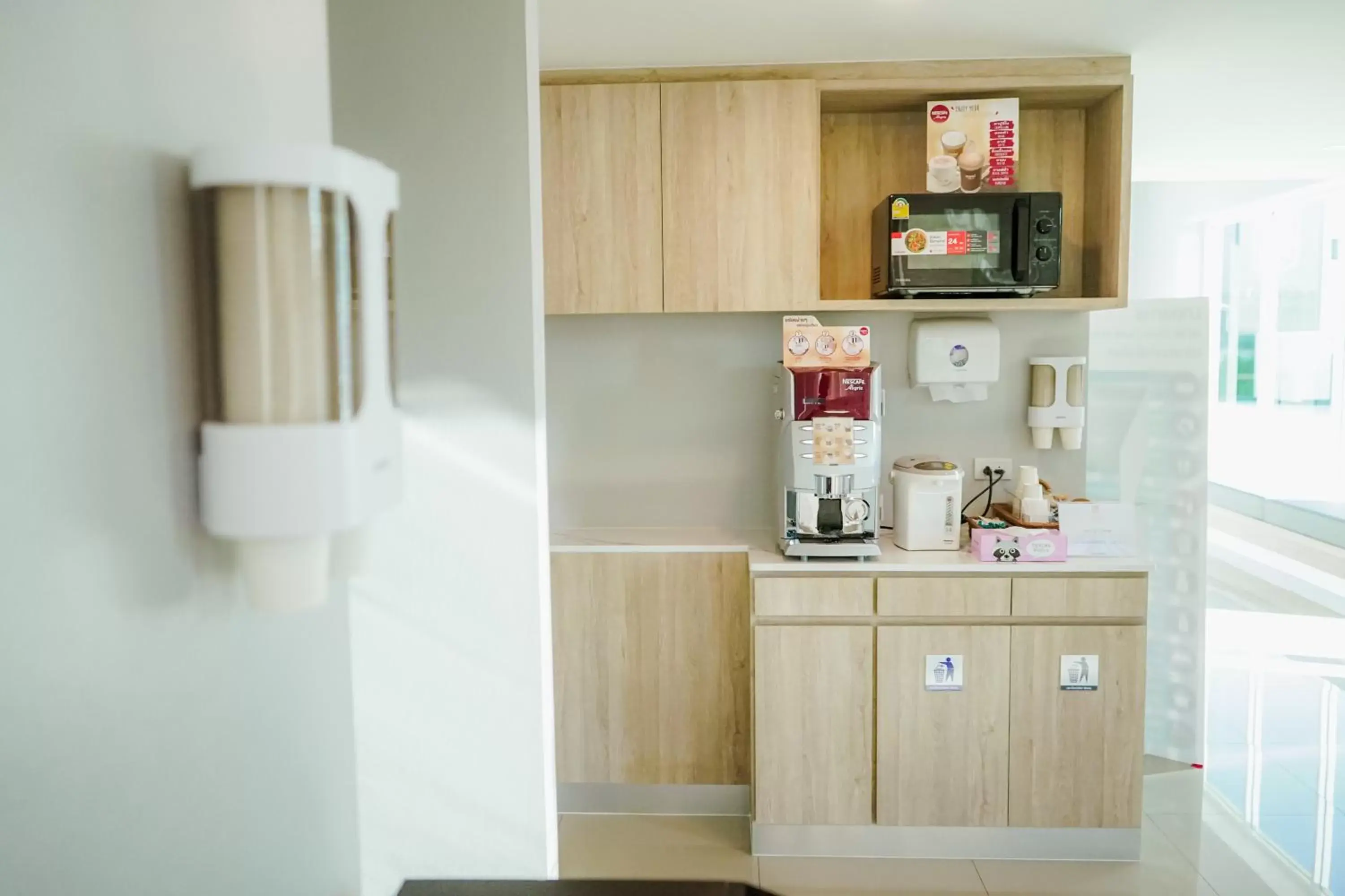 Coffee/tea facilities in วัน บัดเจท เชียงราย สนามบิน One Budget Hotel Chiangrai Airport Coffee/tea facilities in วัน บัดเจท เชียงราย สนามบิน One Budget Hotel Chiangrai Airport