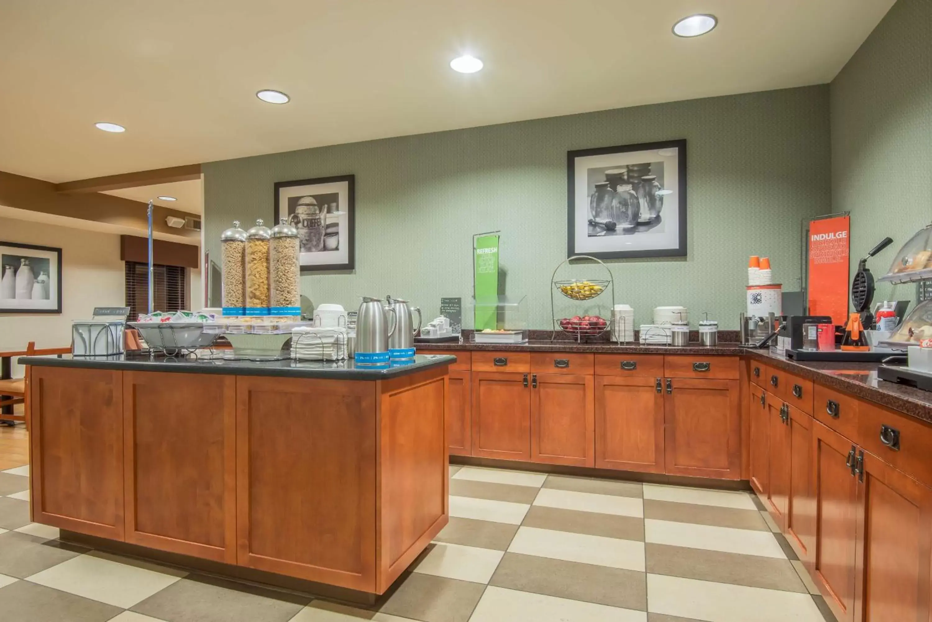 Dining area, Restaurant/Places to Eat in Hampton Inn & Suites Los Alamos
