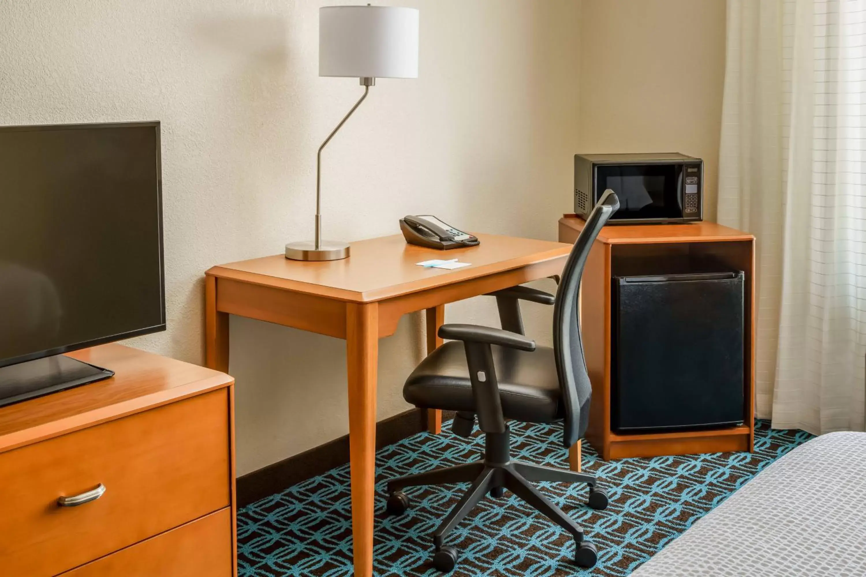 Photo of the whole room, TV/Entertainment Center in Fairfield by Marriott Peoria East