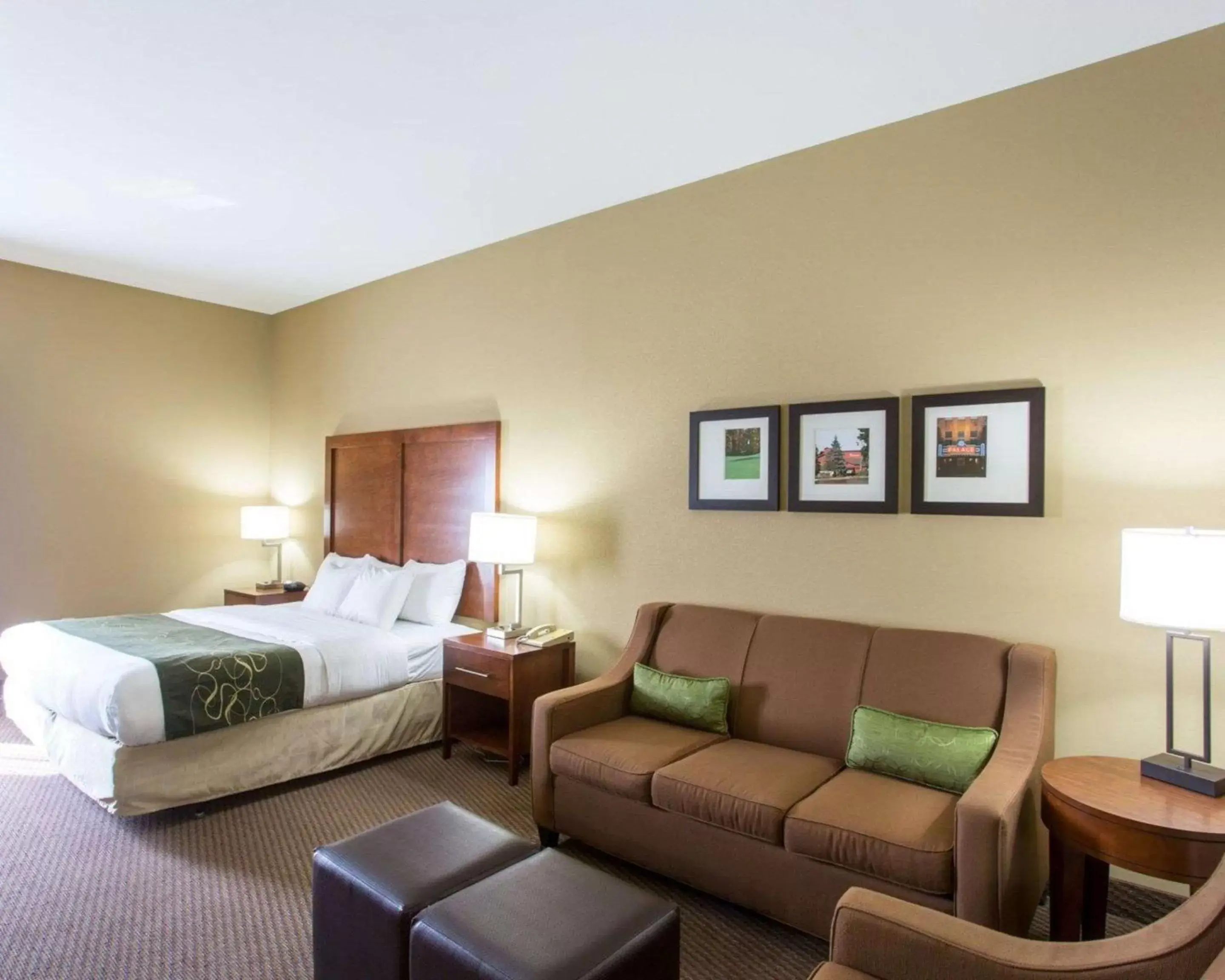 Bedroom in Comfort Suites