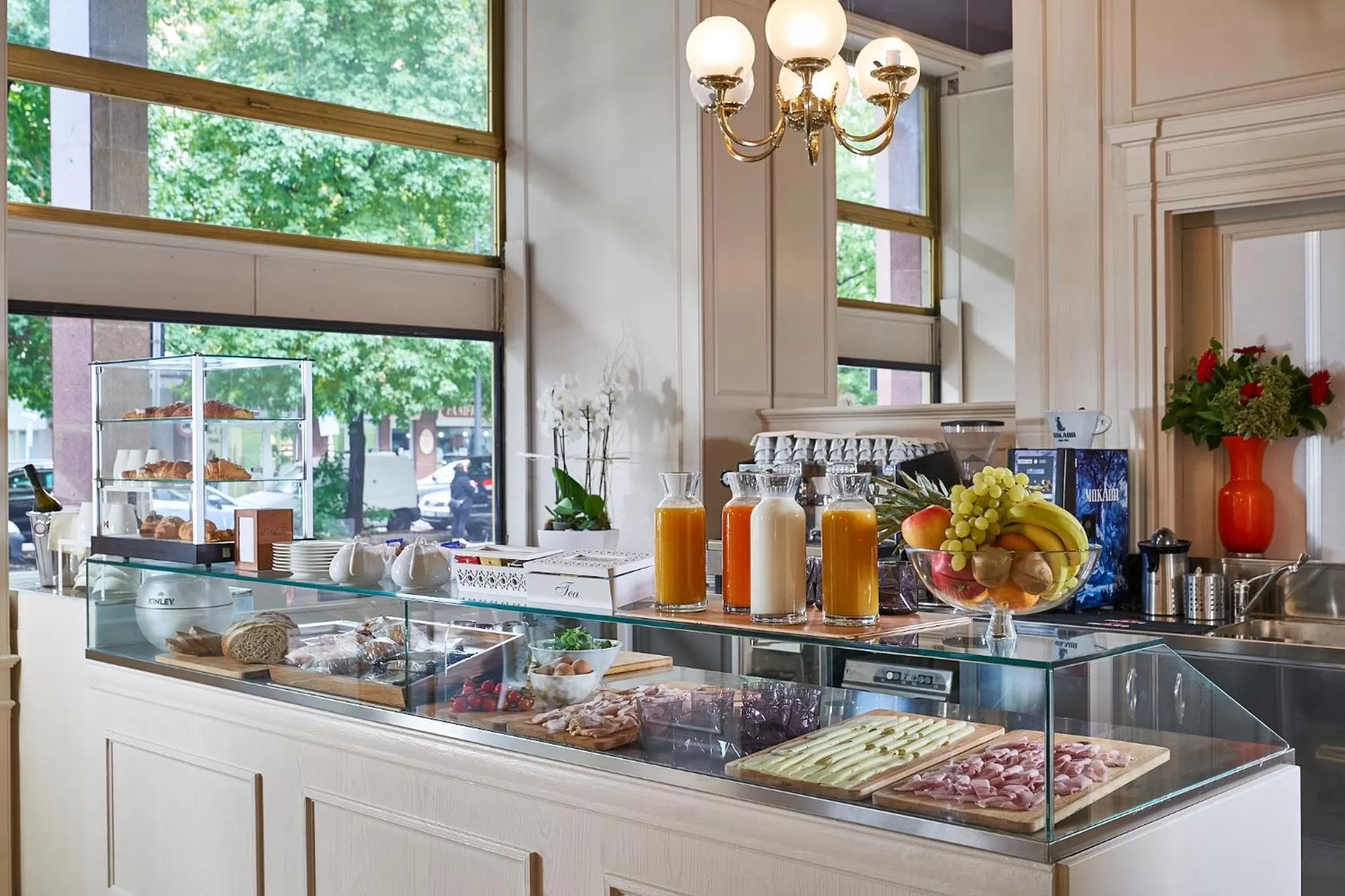 Buffet breakfast in Hotel Astoria