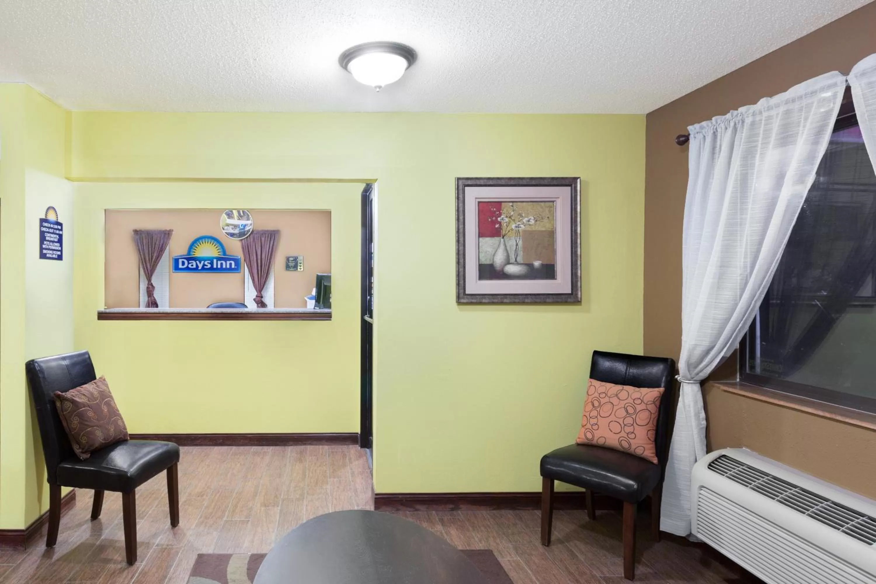 Lobby or reception in Econo Lodge Inn & Suites Yankton