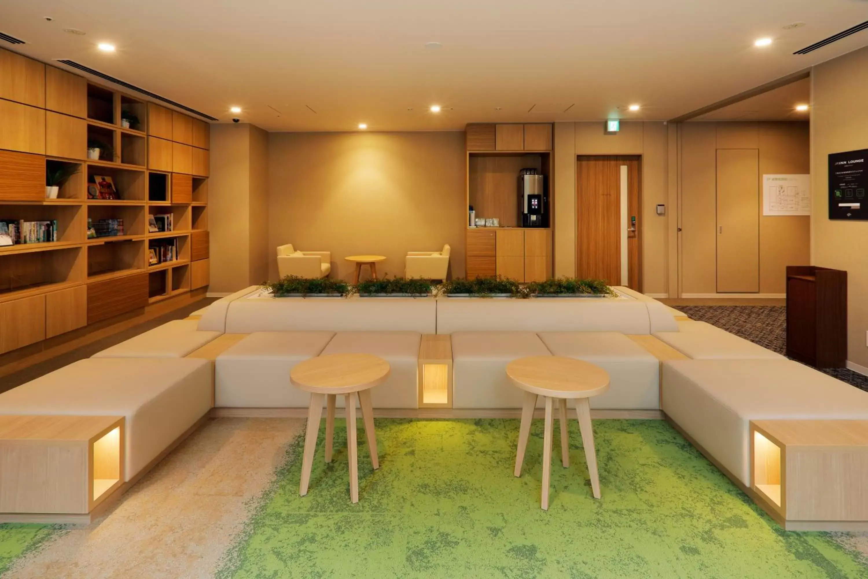 Lounge or bar in JR Inn Sapporo Kita 2 Jo Lounge or bar in JR Inn Sapporo Kita 2 Jo