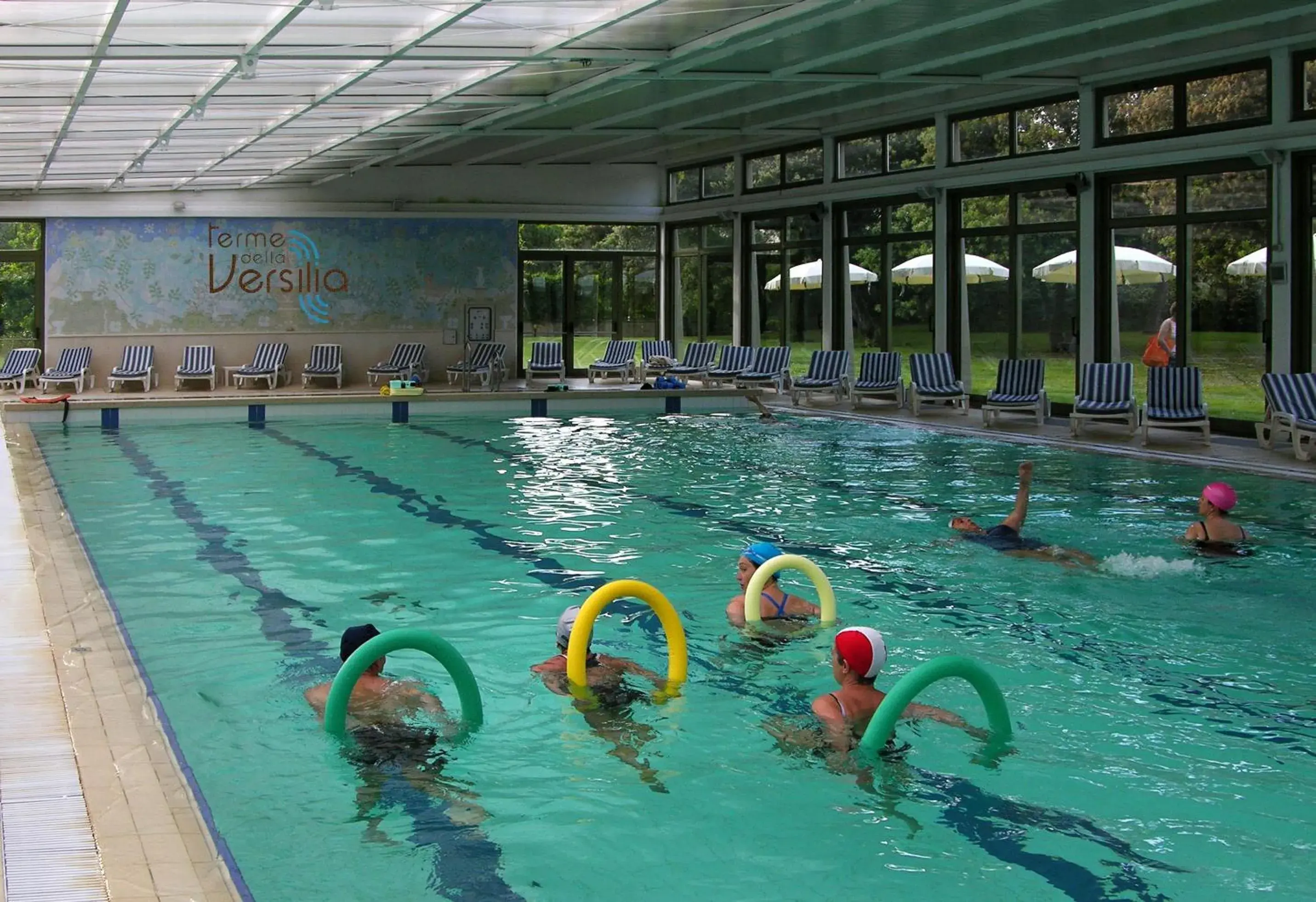 Swimming Pool in Hotel Villa Undulna - Terme della Versilia