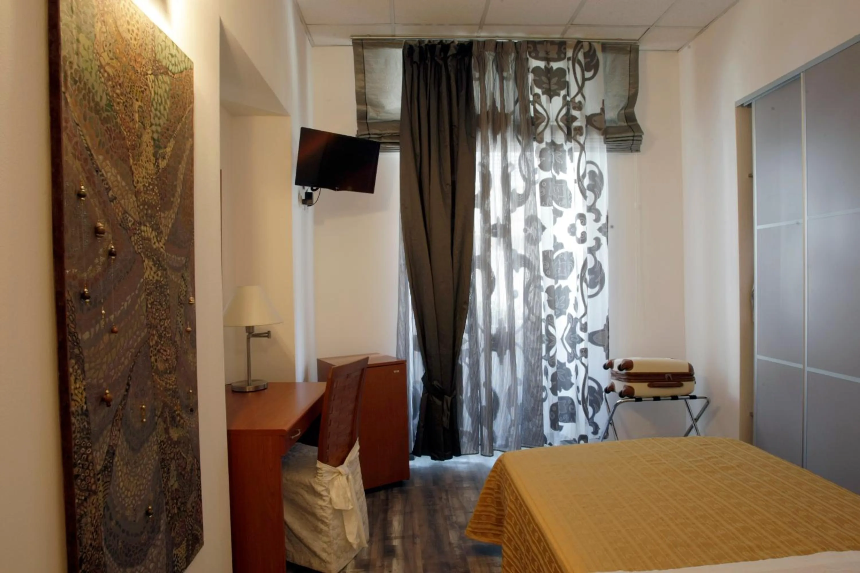 Photo of the whole room, Bed in Albergo Al Viale