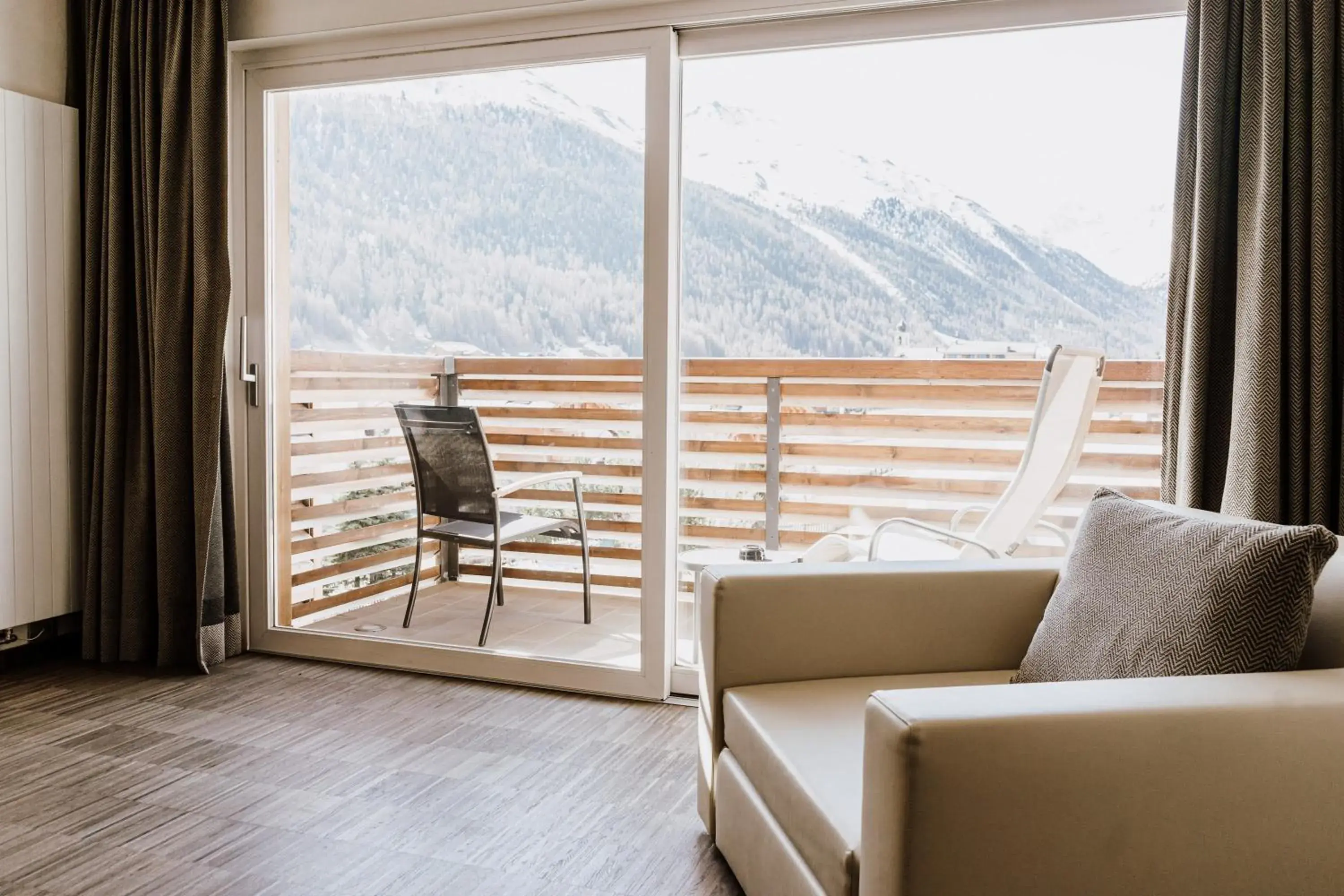 Balcony/Terrace in Hotel Lac Salin Spa & Mountain Resort