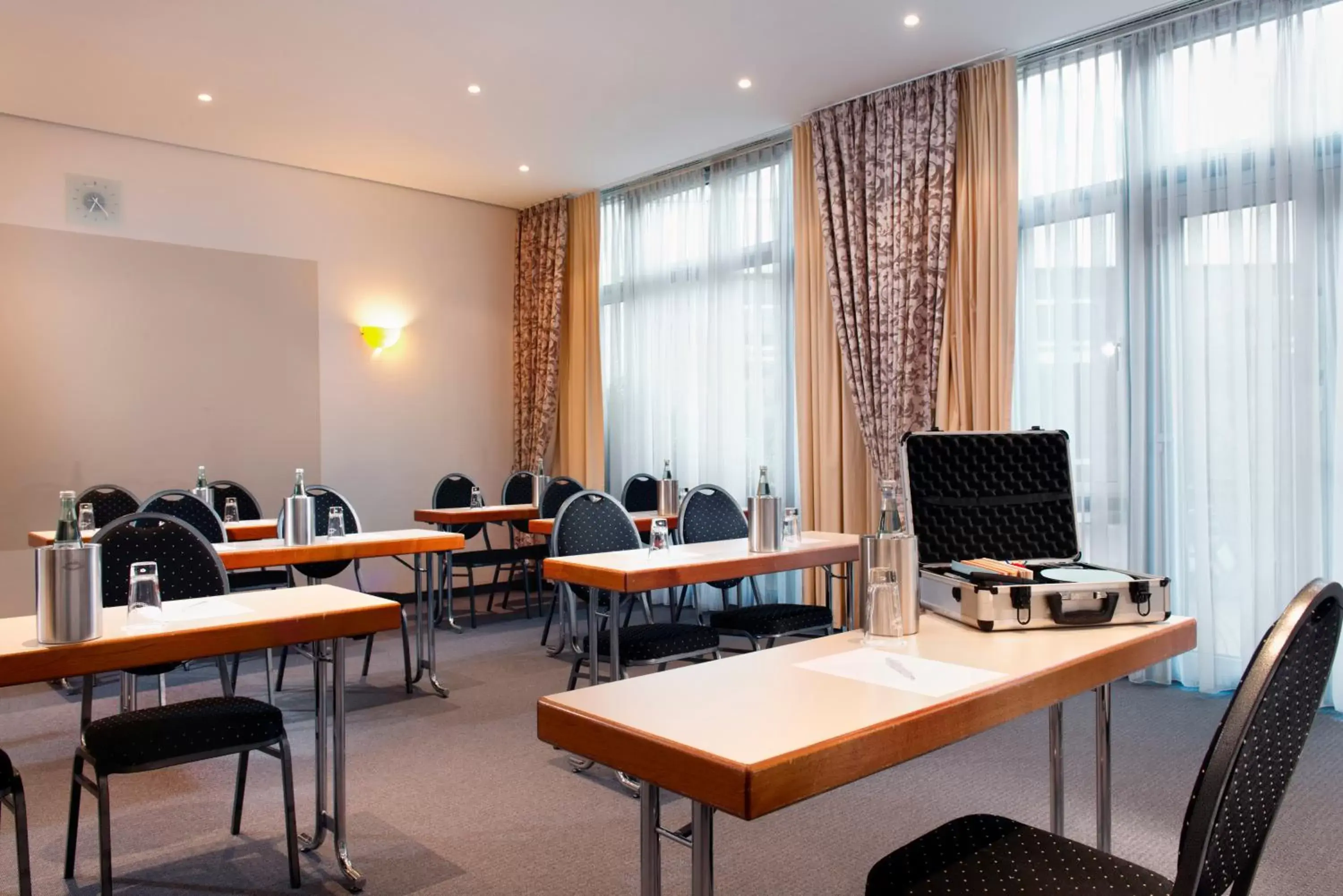 Business facilities, Restaurant/Places to Eat in Wyndham Garden Hennigsdorf Berlin