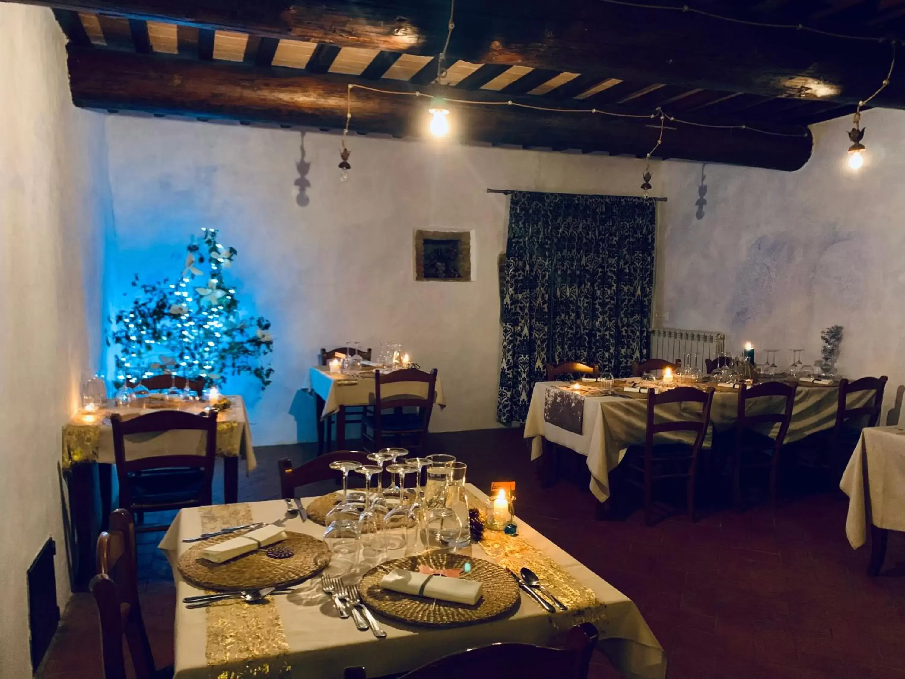 Restaurant/Places to Eat in Locanda di Santantimo