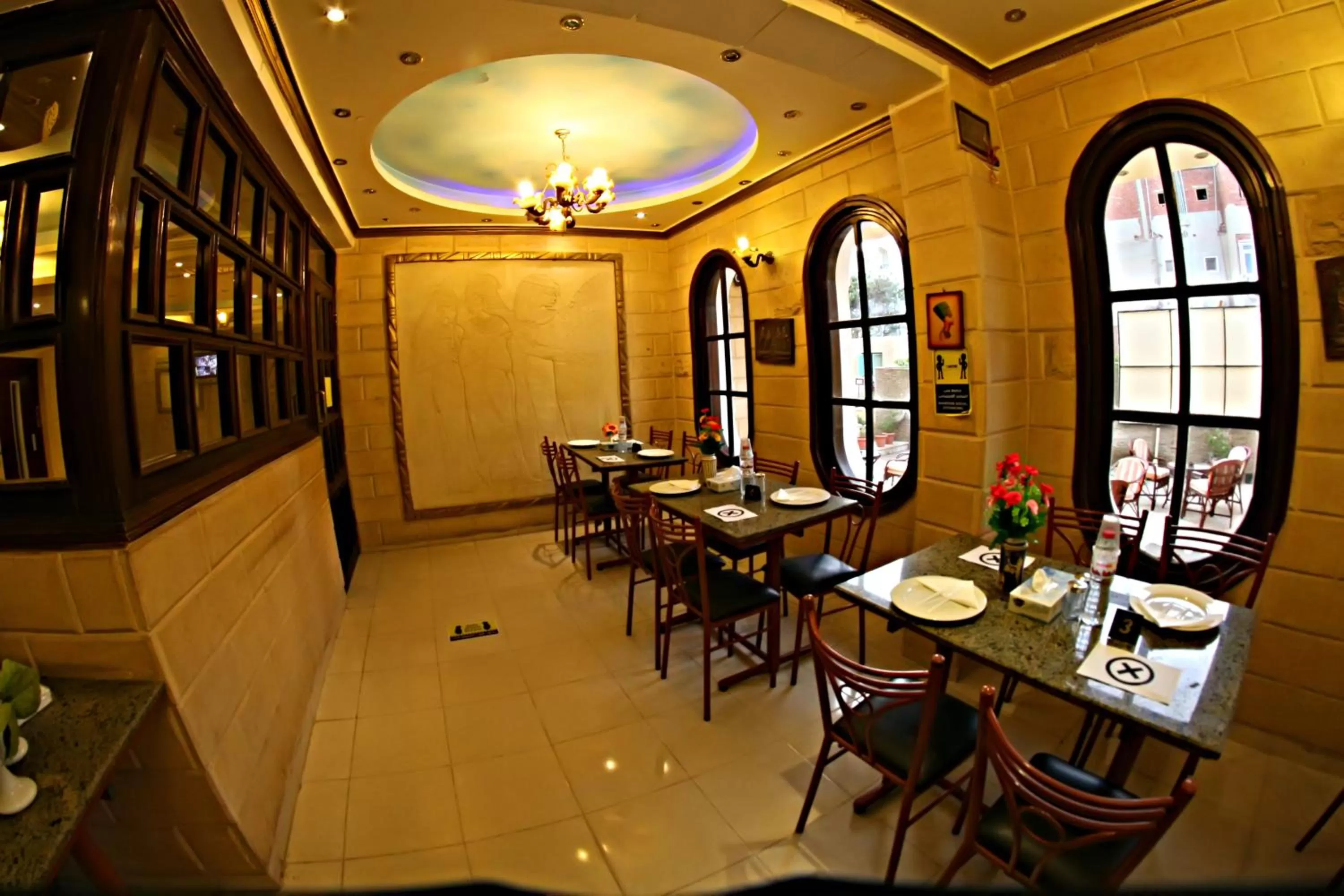 Restaurant/places to eat in Luxor Hotel Hurghada