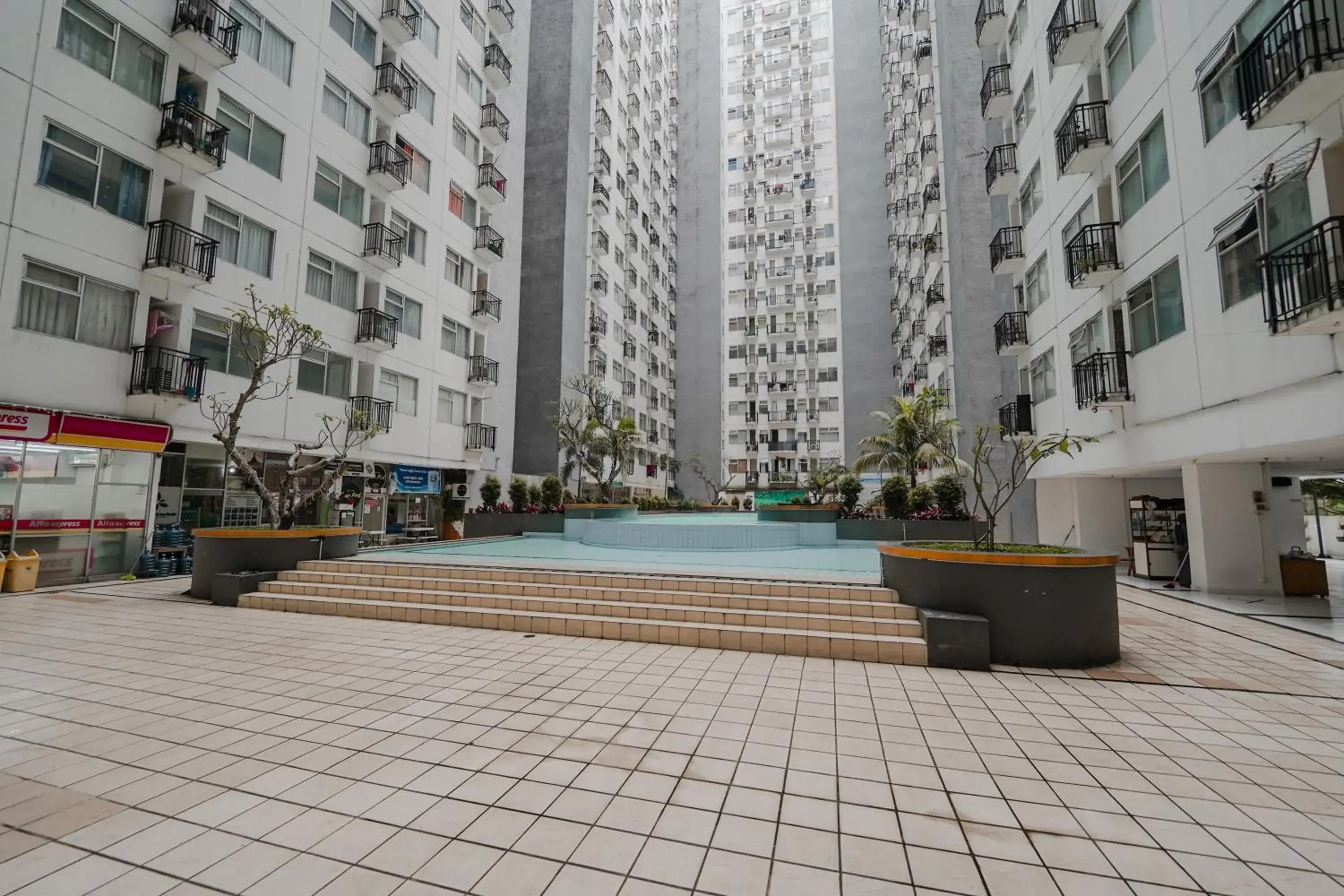 The Jarrdin by Bethania Pro The Jarrdin by Bethania Pro