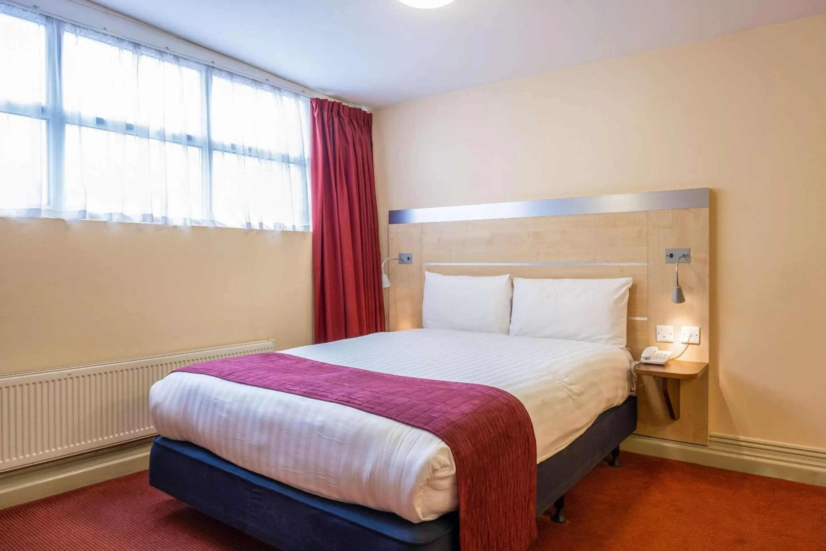 Bedroom, Bed in Comfort Inn Edgware Road W2