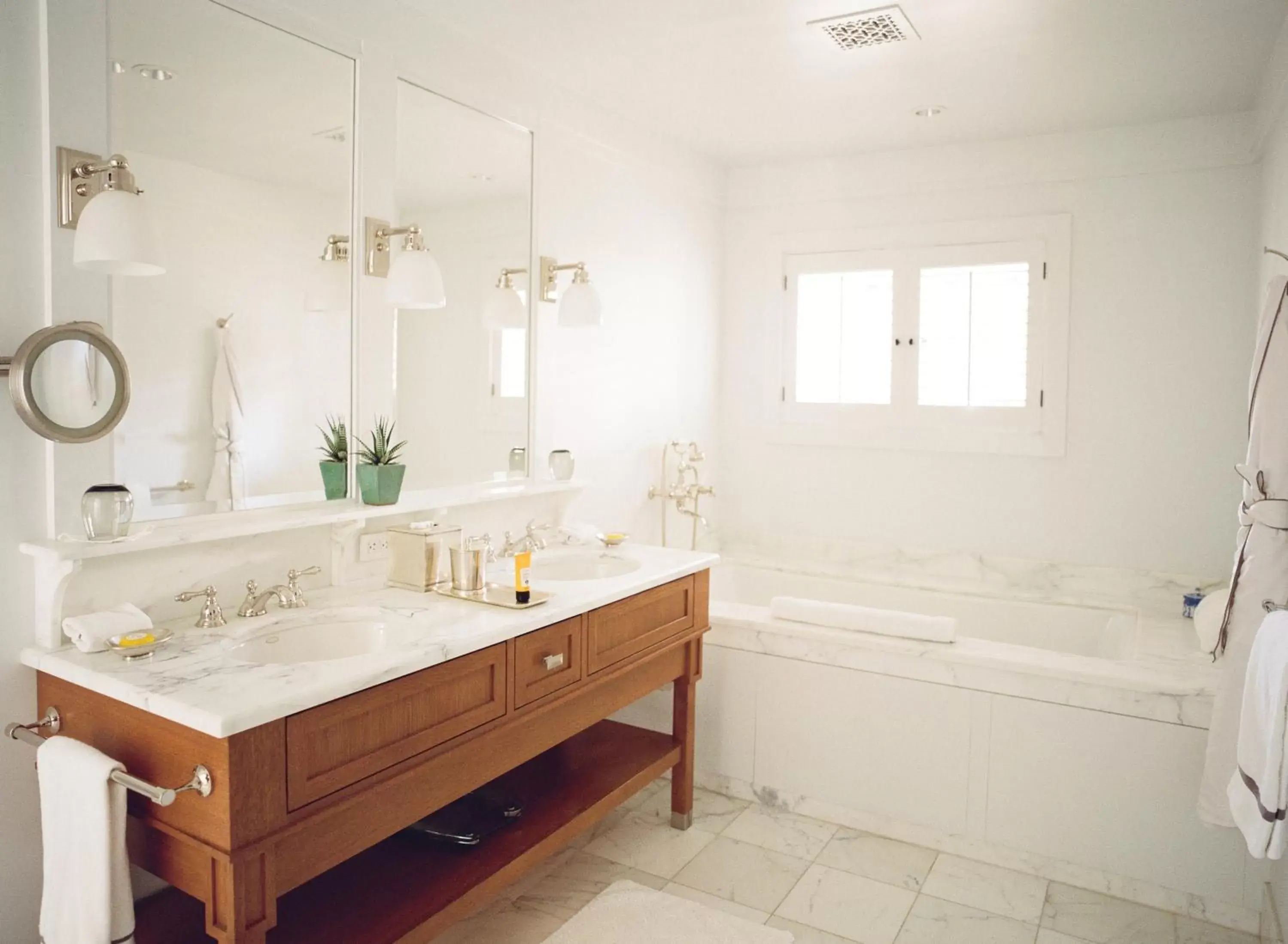 Bathroom in El Encanto, A Belmond Hotel, Santa Barbara