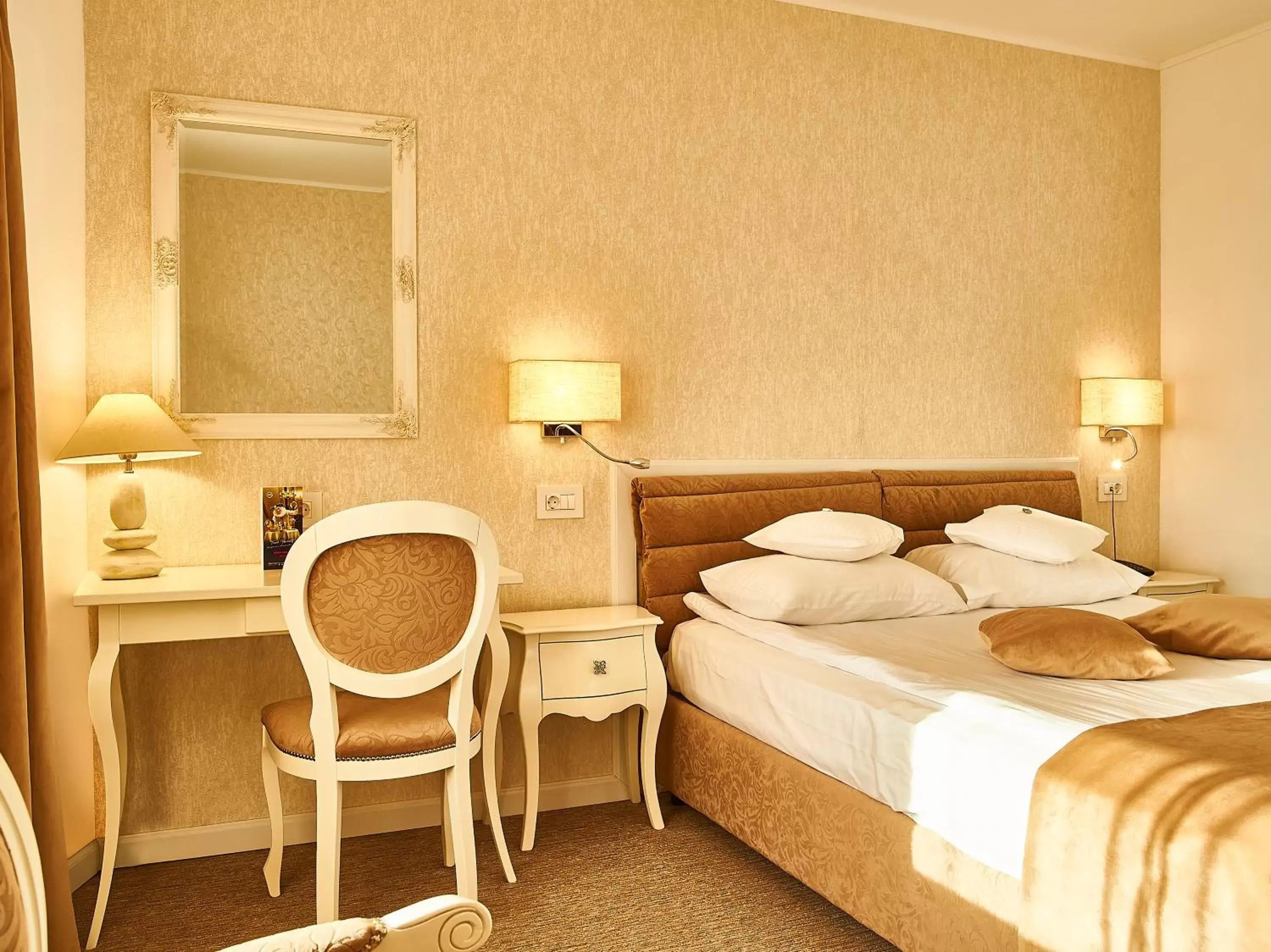 Photo of the whole room, Bed in Continental Forum Tirgu Mures Photo of the whole room, Bed in Continental Forum Tirgu Mures