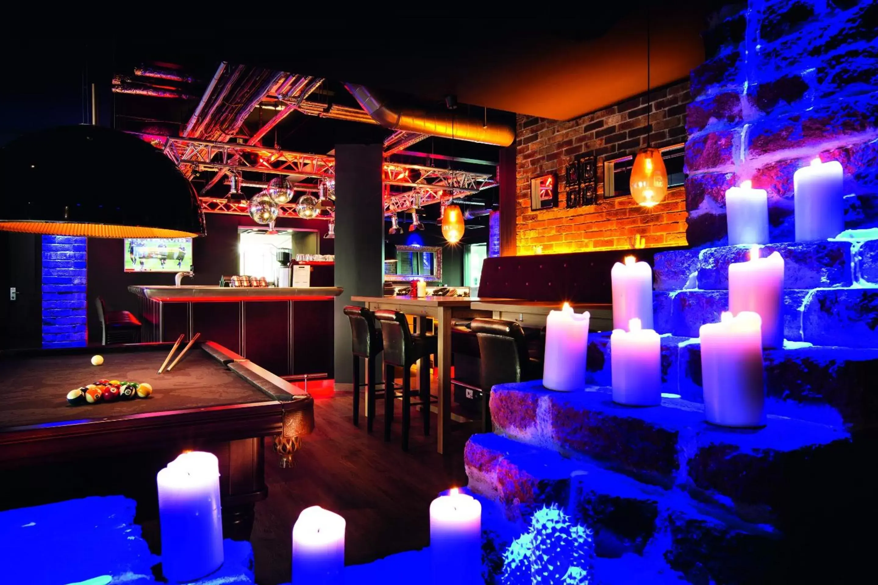 Lounge or bar in pentahotel Warrington