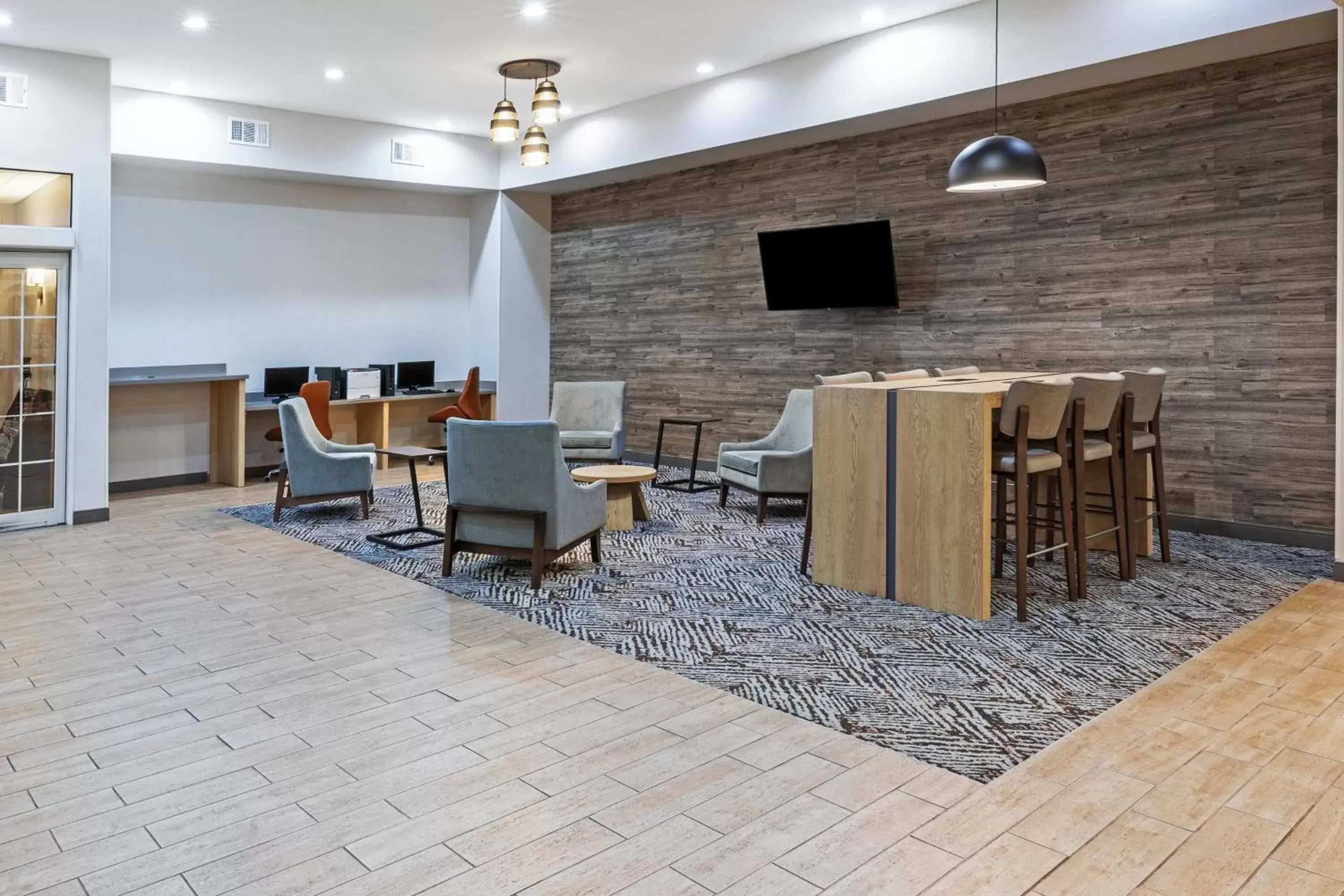 Lobby or reception in Candlewood Suites Mount Pleasant, an IHG Hotel