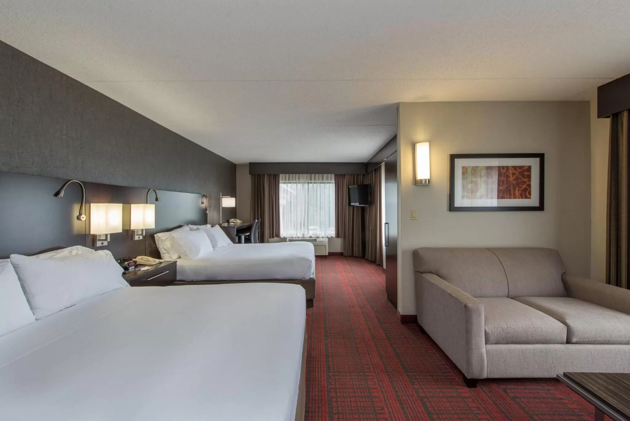 Bedroom, Bed in Holiday Inn Express Hotel & Suites Auburn by IHG