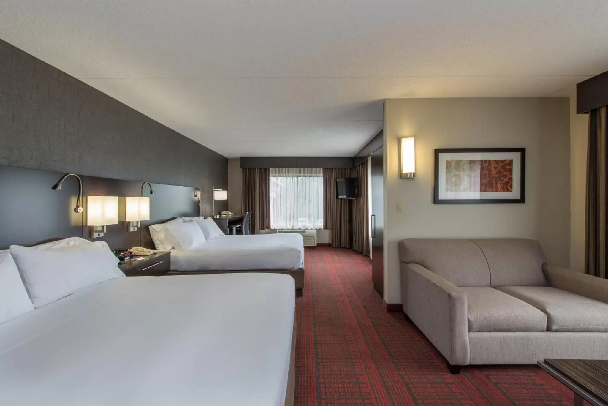 Bedroom in Holiday Inn Express Hotel & Suites Auburn, an IHG Hotel