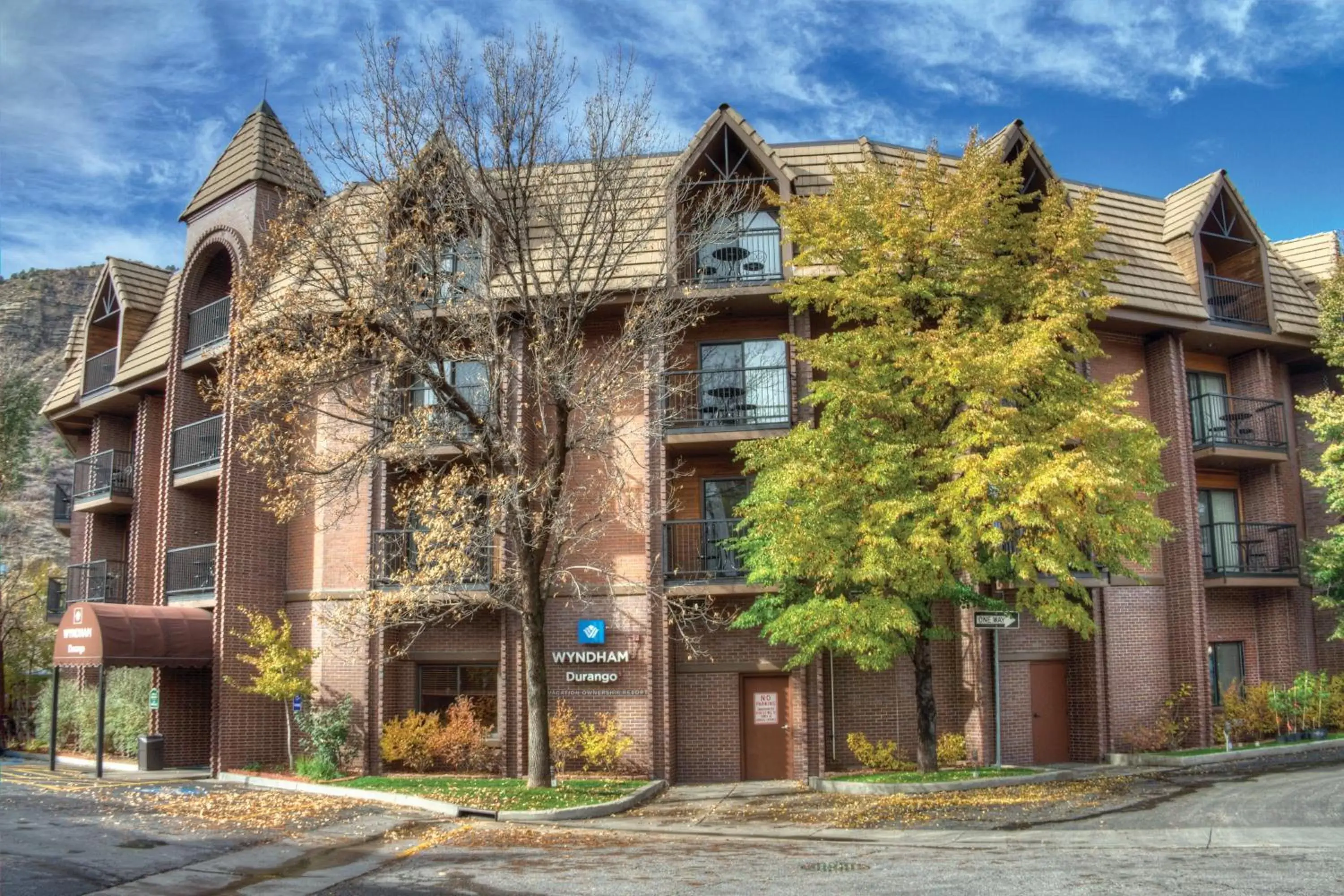 Property building in Club Wyndham Durango Property building in Club Wyndham Durango