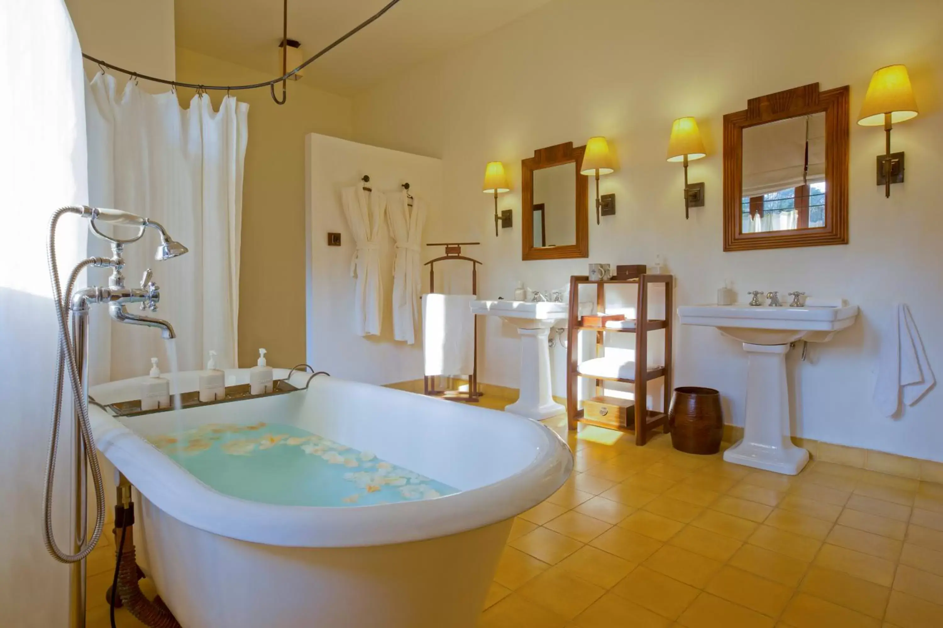 Bathroom in Ana Mandara Villas Dalat Resort & Spa