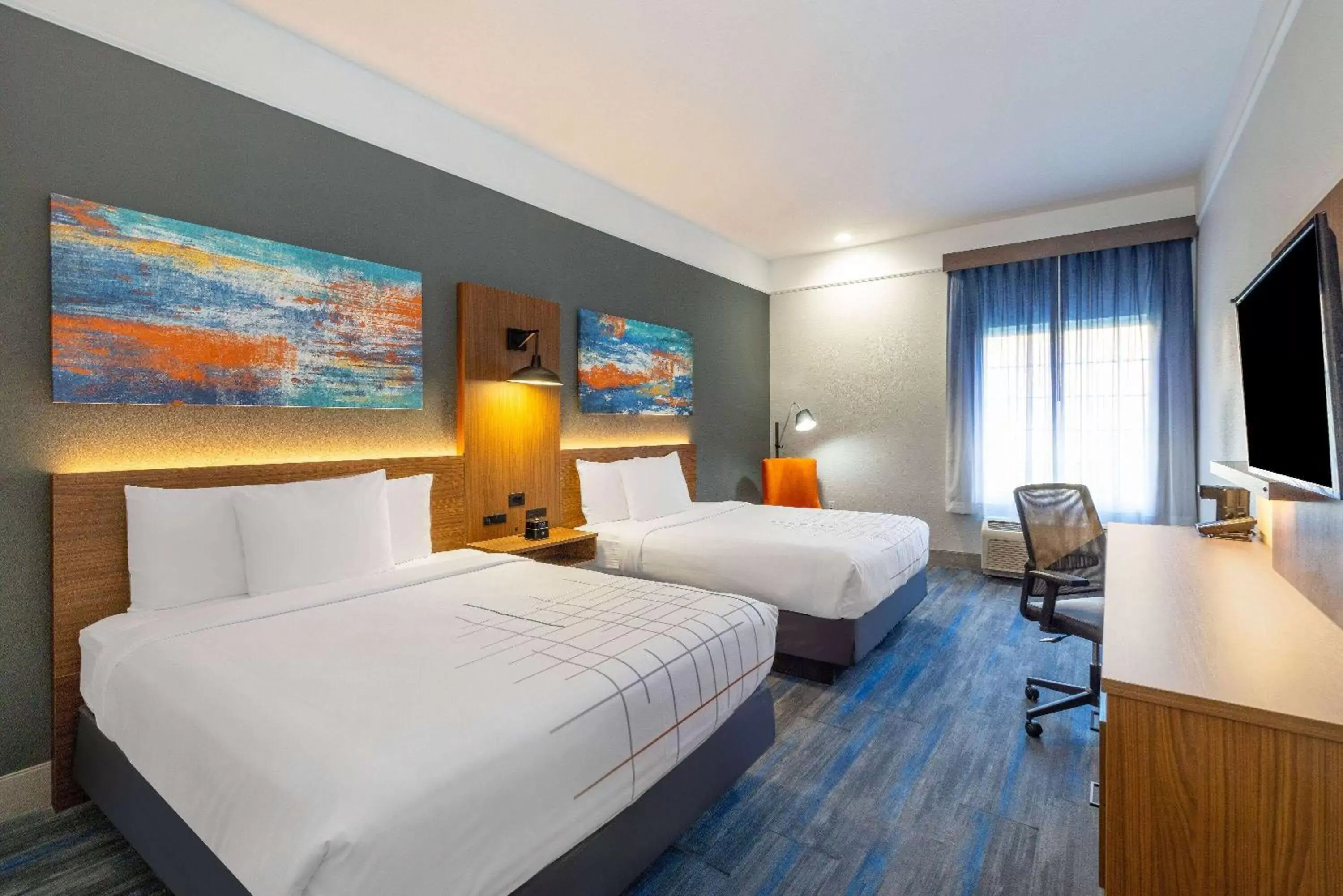 Deluxe Queen Room with Two Queen Beds in La Quinta by Wyndham St. George Deluxe Queen Room with Two Queen Beds in La Quinta by Wyndham St. George