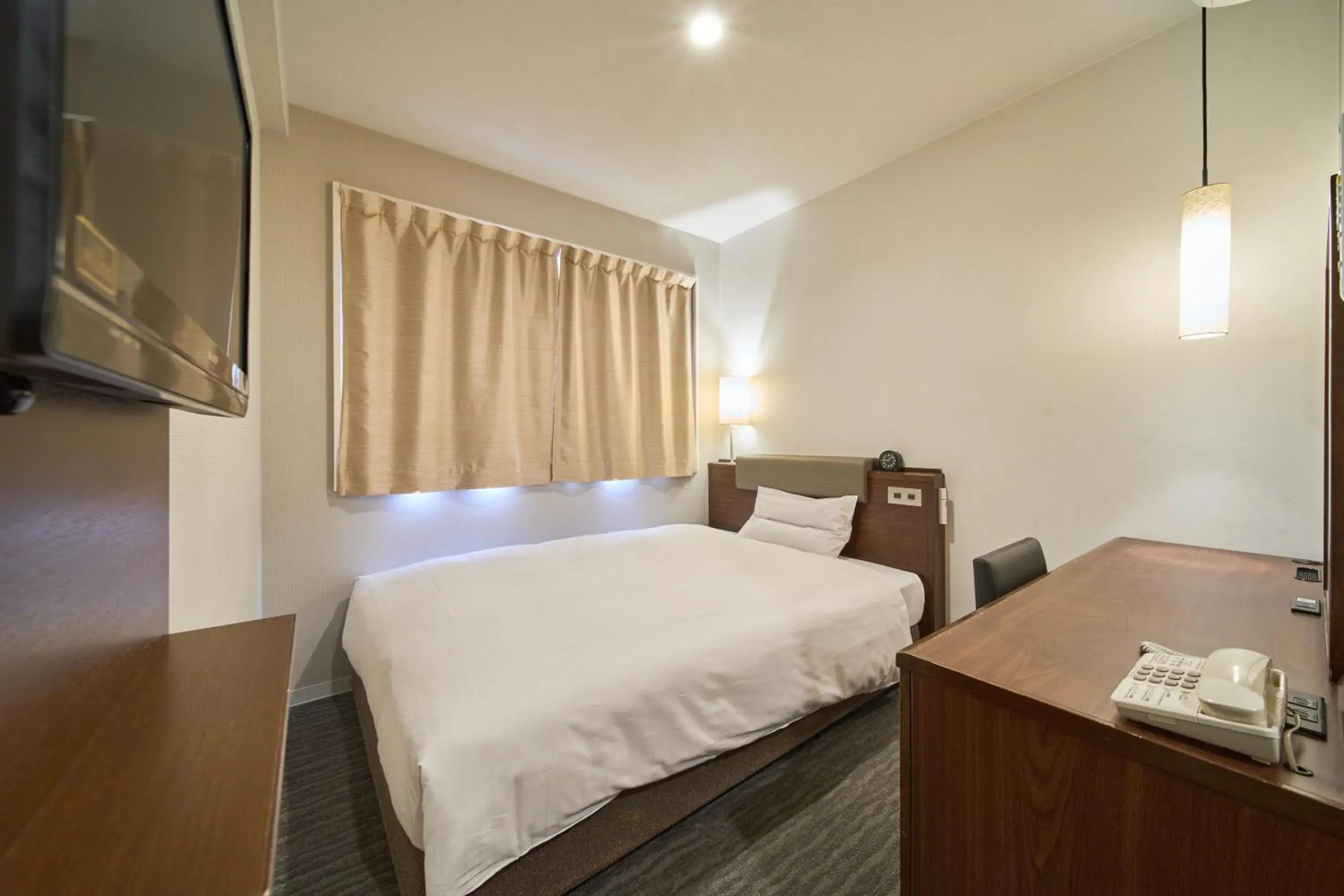 Photo of the whole room, Bed in Via inn Kyoto Shijomuromachi