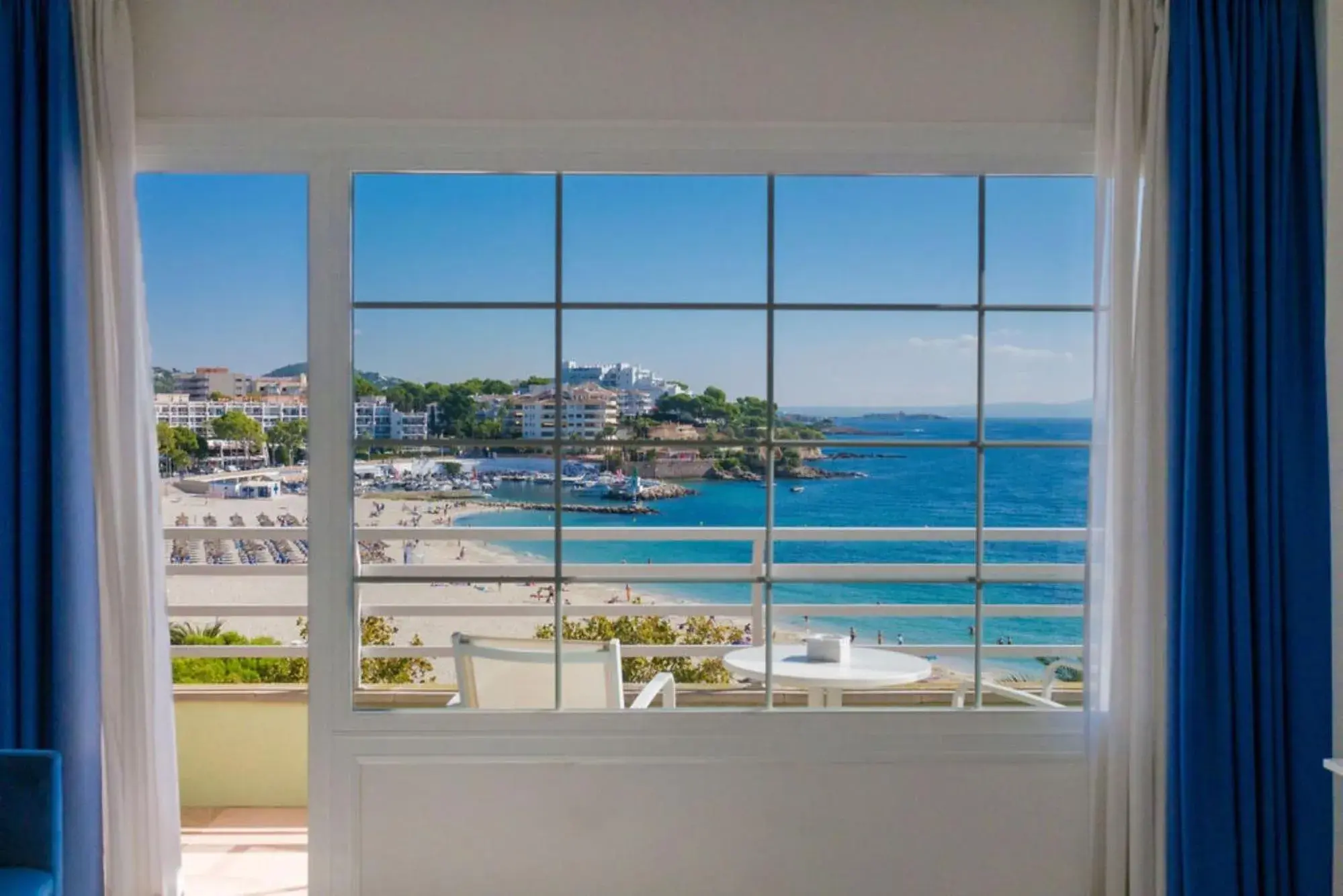 Balcony/Terrace, Sea View in Hotel Agua Beach