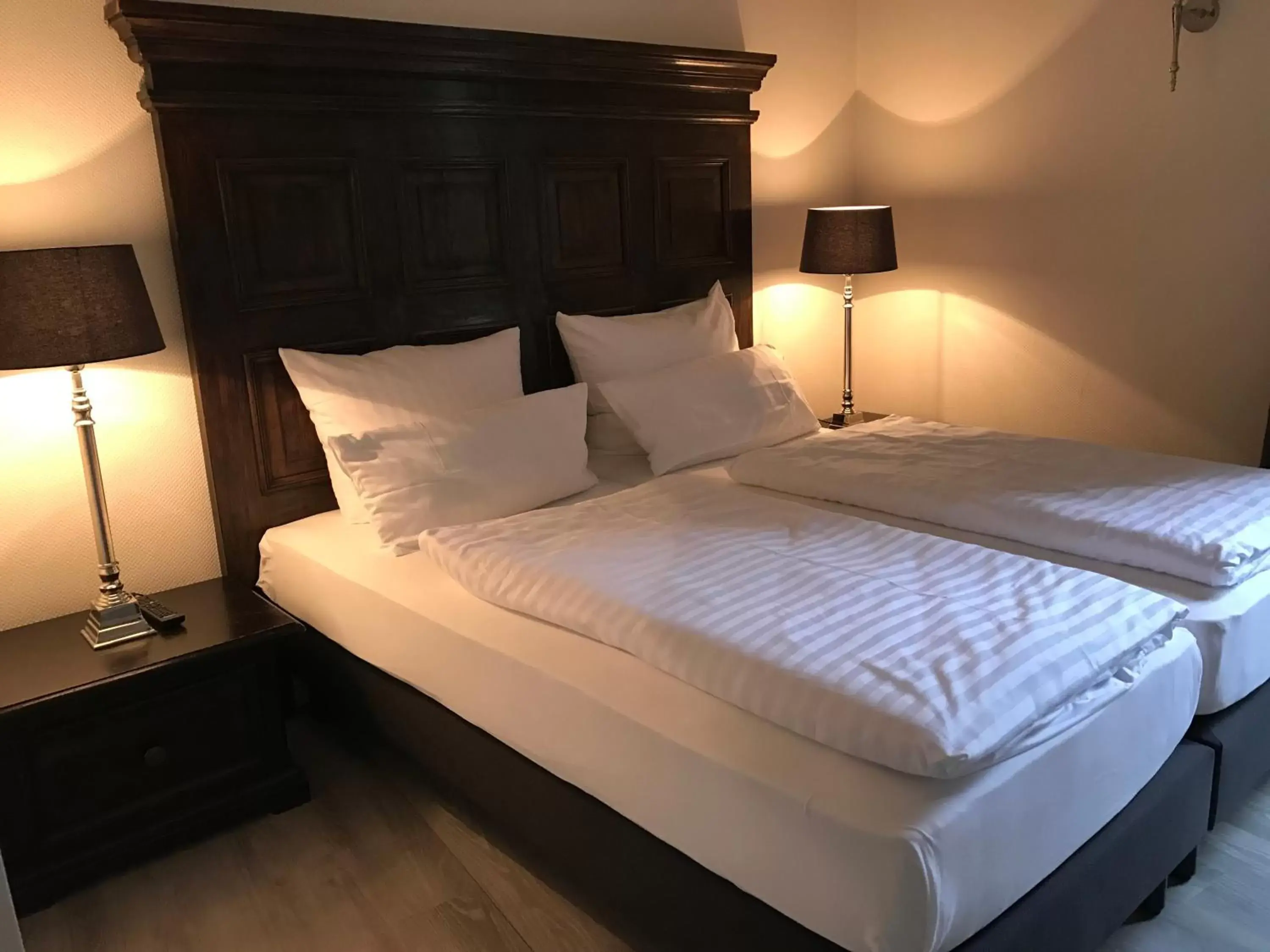 Bed in Höhen Hotel Viersen Bed in Höhen Hotel Viersen