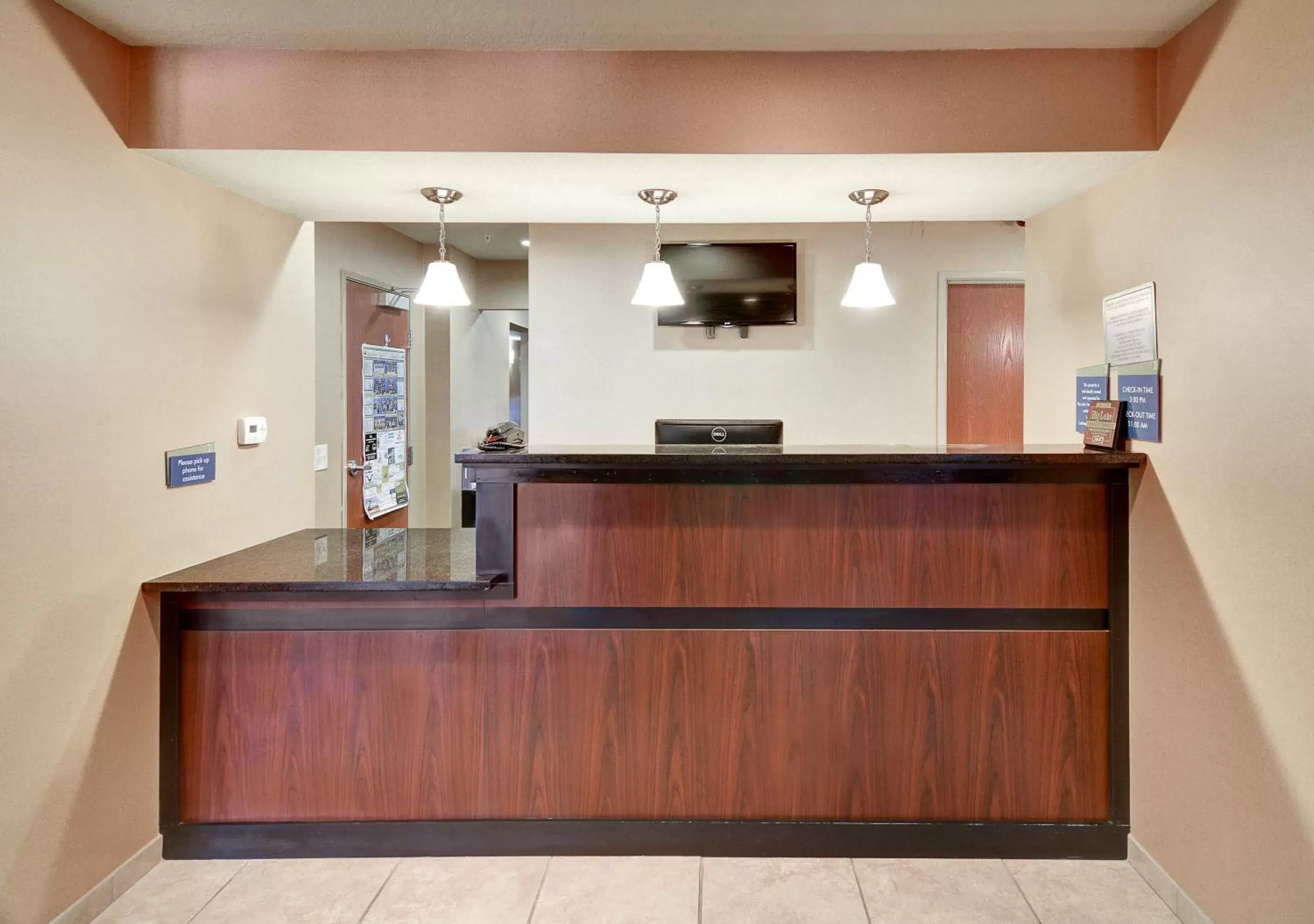 Lobby or reception, Lobby/Reception in Cobblestone Inn & Suites - Big Lake