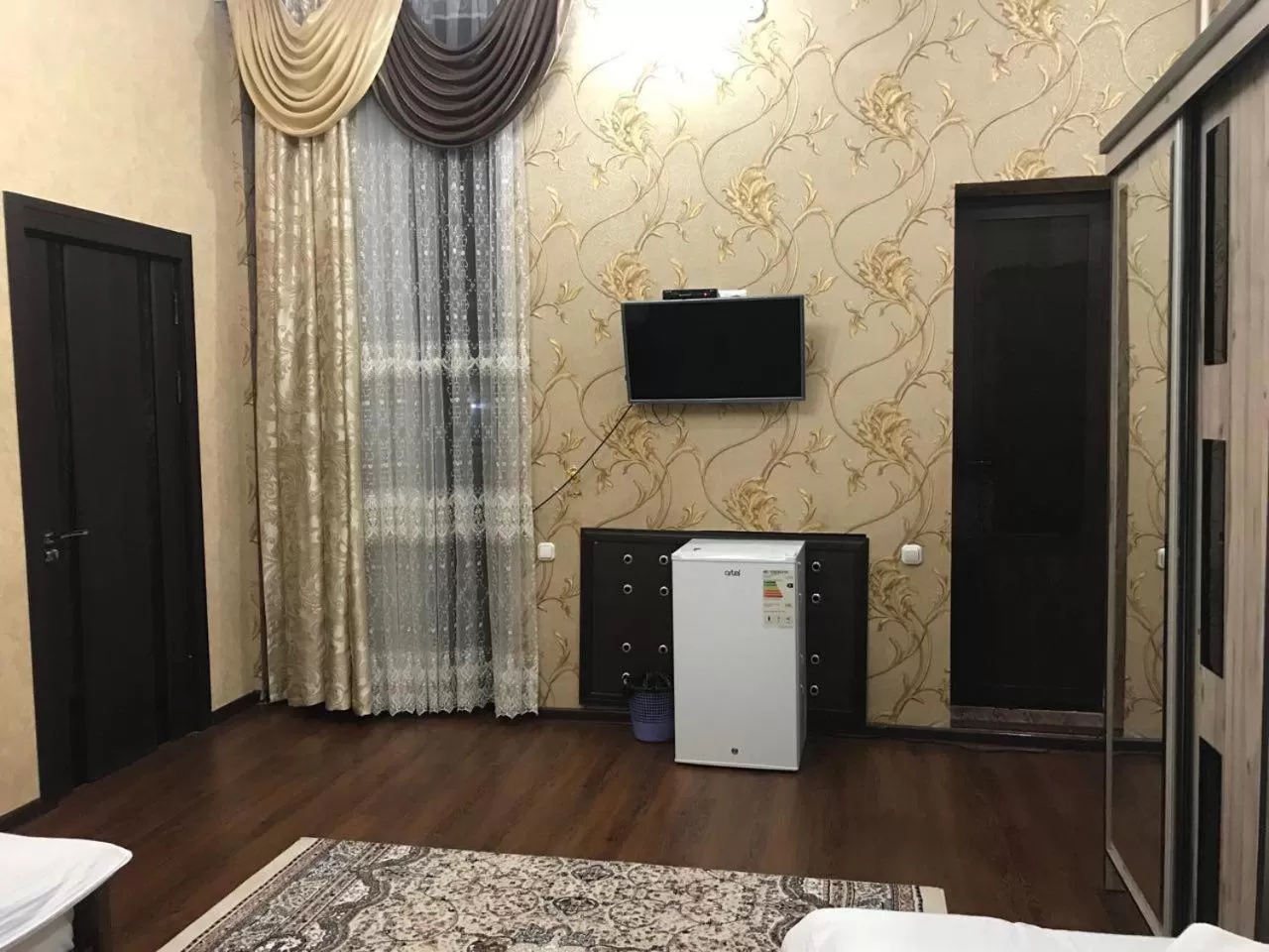 TV/Entertainment Center in Real Tashkent